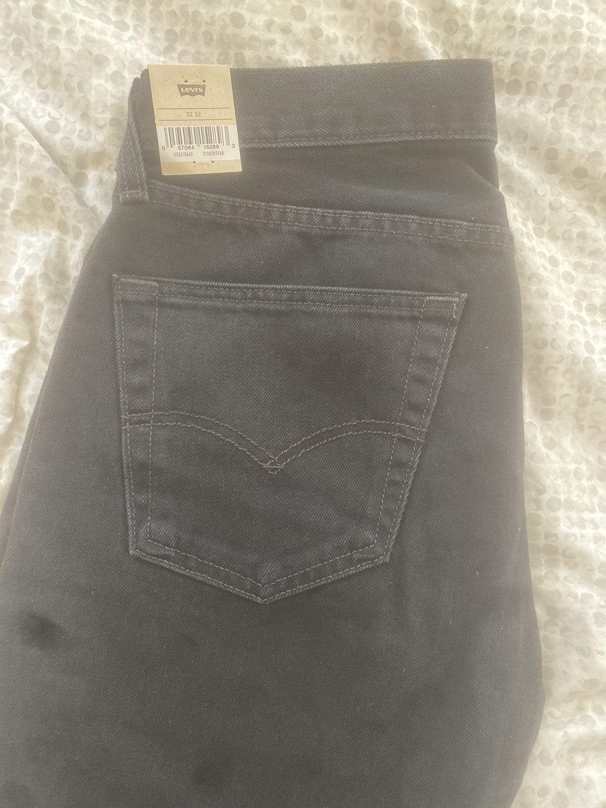 Levi's Levis 501s *BRAND NEW* Size US 32 / EU 48 - 3 Thumbnail