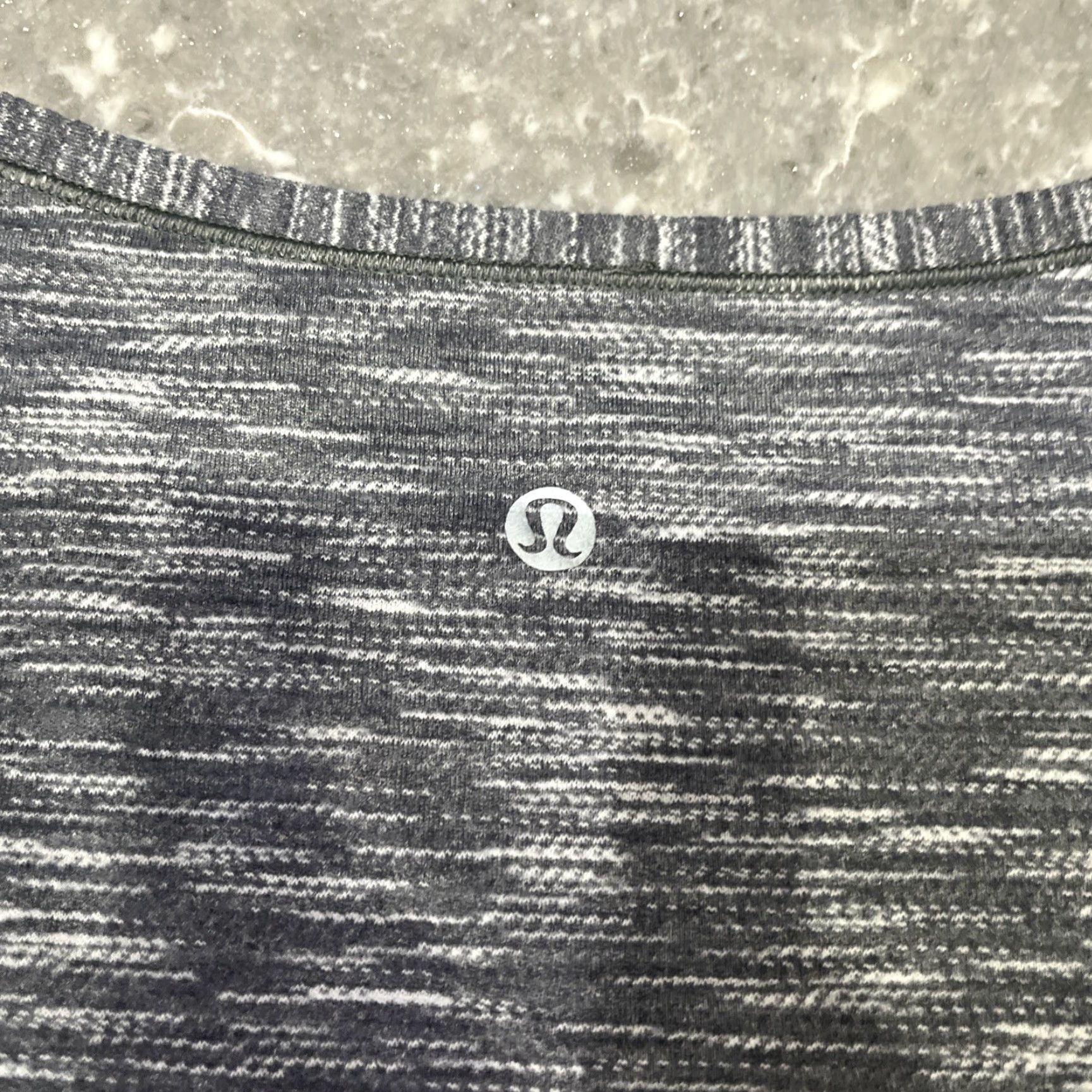 Lululemon Lululemon Shirt 12 Women's Gray Sleeveless Side Vented Workout Performance Casual Activewear Basic Regular 34 in Chest Size 12 Size XL / US 12-14 / IT 48-50 - 5 Thumbnail