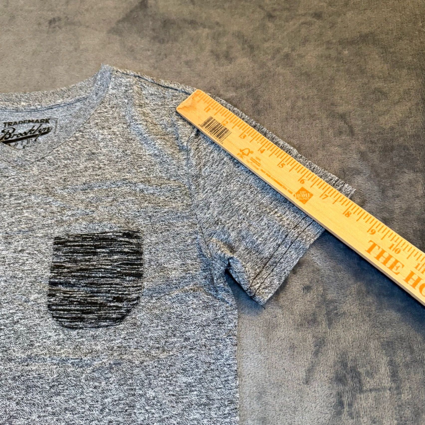 CO Brooklyn Cloth Co T-Shirt Grey Space Dye V-Neck Pocket Mens Small BKC Logo Patch Size US S / EU 44-46 / 1 - 7 Thumbnail