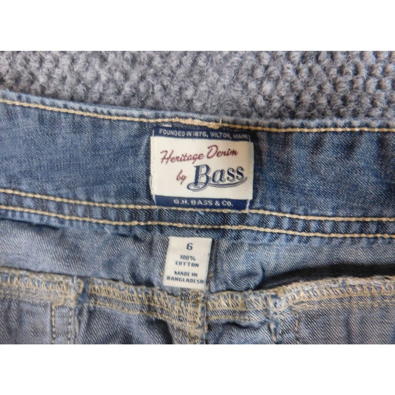 Vintage GH Bass & Co Womens Skirt A-Line Long Denim Blue 6 Regular Cotton Denim Solid Ruffle Zip Casual Designer Flower Lined Vintage No Rise Information? Size 28" / US 6 / IT 42 - 7 Thumbnail