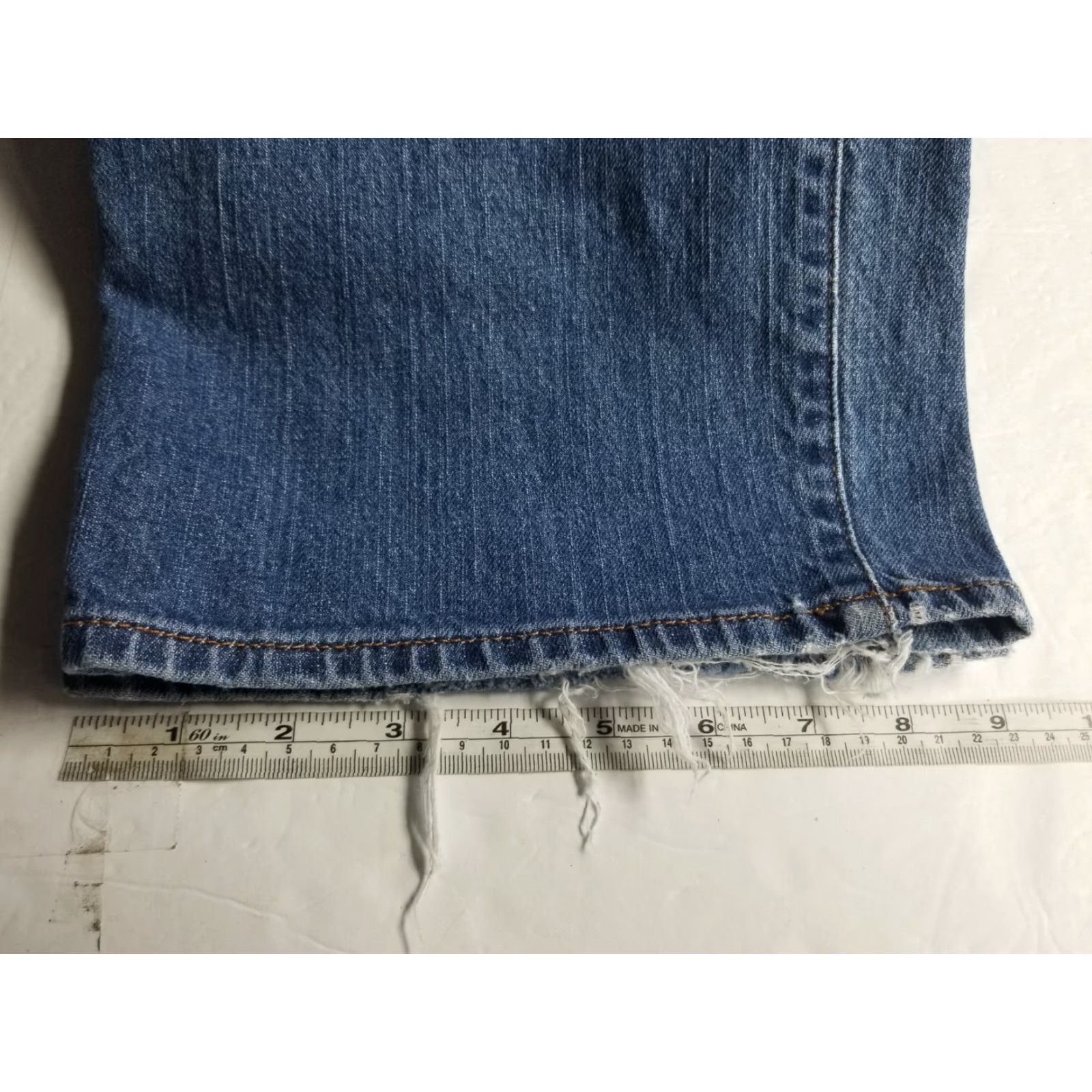 Lucky Brand VINTAGE Lucky Brand Jeans Distressed Blue Denim Inseam 29 Bootcut Mens 36 x 29 Regular Size Size US 36 / EU 52 - 6 Thumbnail