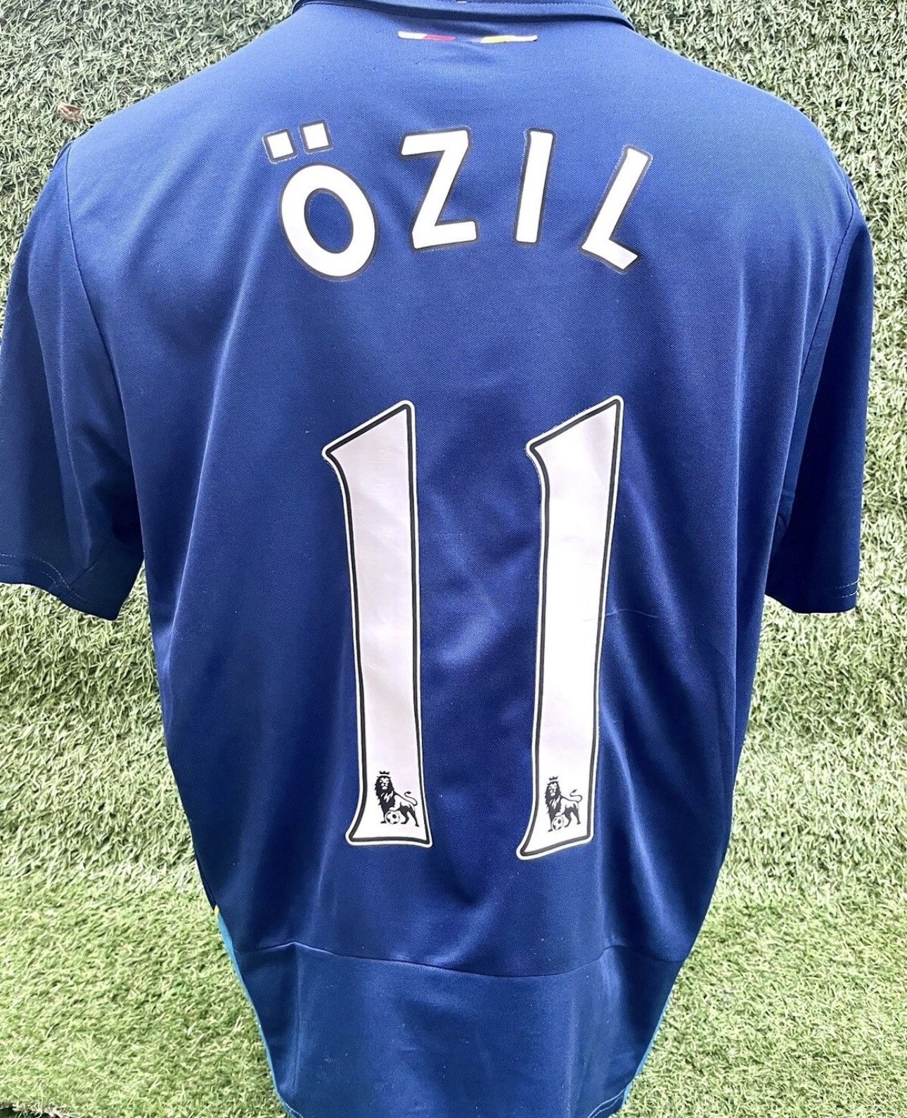 Puma Jersey ozil arsenal Size US M / EU 48-50 / 2 - 1 Thumbnail