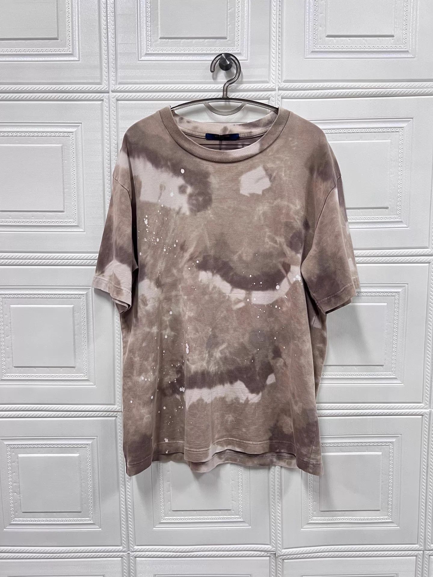 Louis Vuitton LV gray brown tie-dye short sleeve tee L 99 new Size US L / EU 52-54 / 3 - 1 Thumbnail