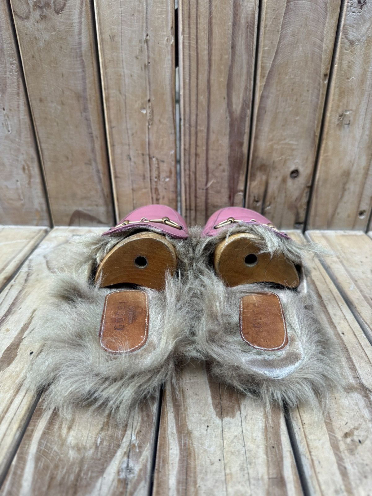 Gucci Gucci shearling Fur pink women’s Mules sz EUR 36.5 US 6.5 Size US 6.5 / IT 36.5 - 8 Thumbnail