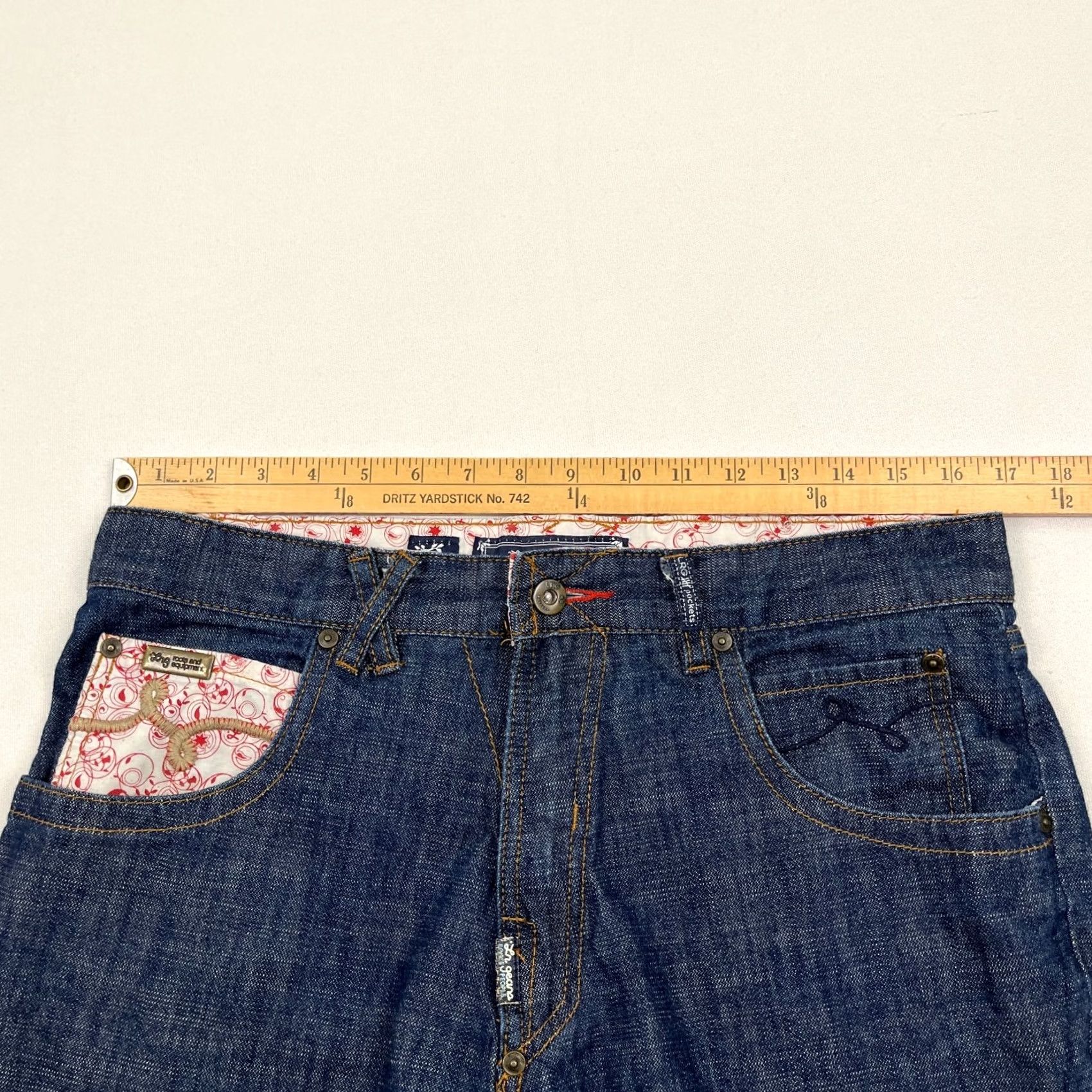 Vintage VINTAGE LRG Jeans 34x31 Blue Wildlife Animal Embroidered 90s Skate Mens Relaxed Straight Denim Pants Size US 34 / EU 50 - 6 Thumbnail