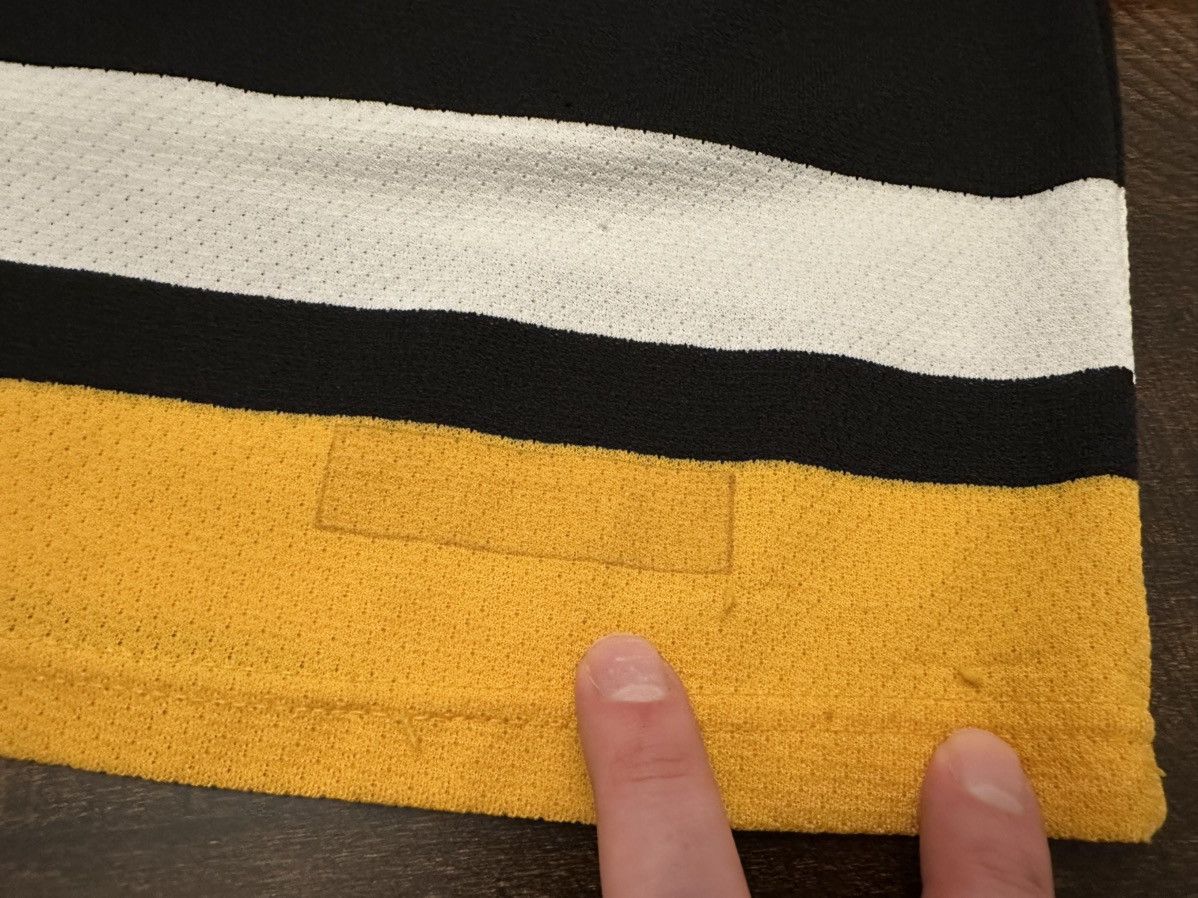 Ccm VTG CCM Maska Pittsburgh Penguins Men’s Hockey Jersey-Sz Med Size US M / EU 48-50 / 2 - 13 Thumbnail