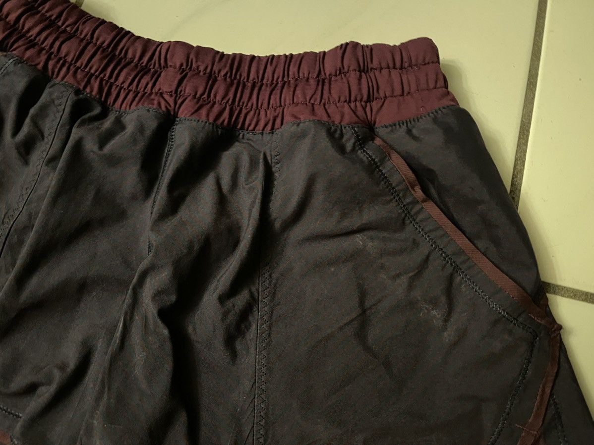 Lululemon Lululemon Women's Size 6 Running Shorts Size 28" / US 6 / IT 42 - 2 Thumbnail