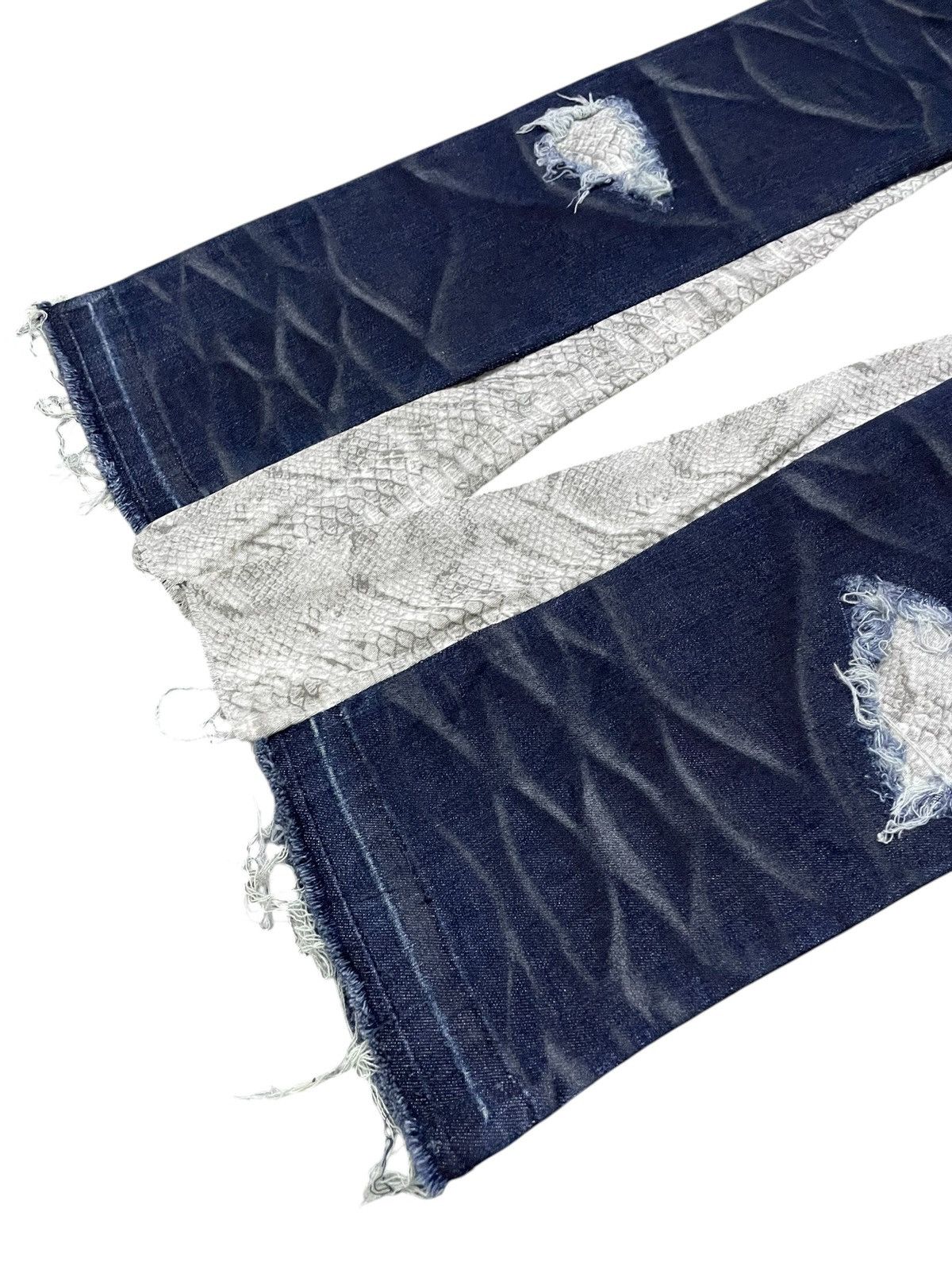 If Six Was Nine × semanticdesign Semantic Design Snake Shedding Skin Stud Flare Stacked Jeans Size US 30 / EU 46 - 20 Thumbnail
