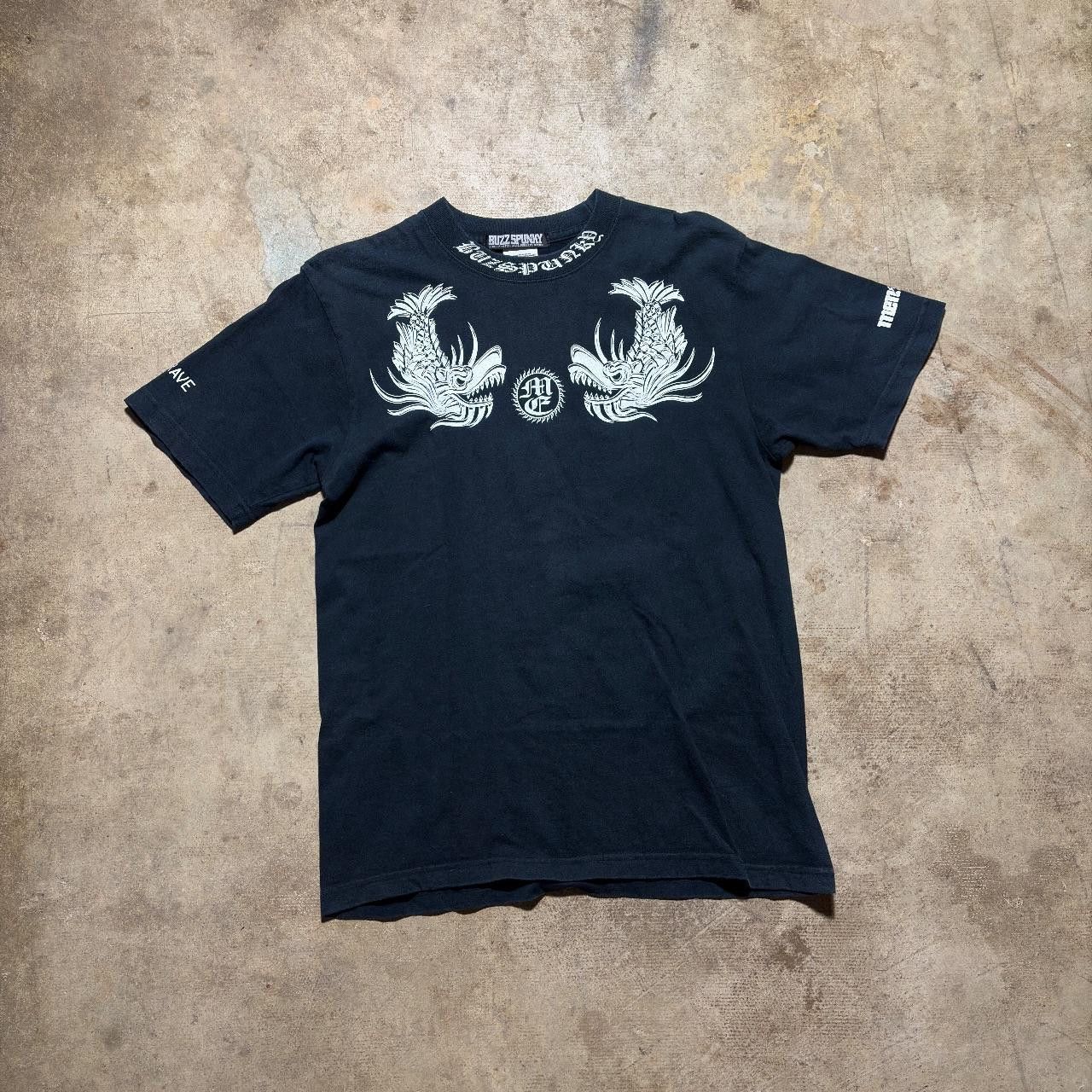 Roen Buzz spunky Limited edition T Size US M / EU 48-50 / 2 - 1 Thumbnail