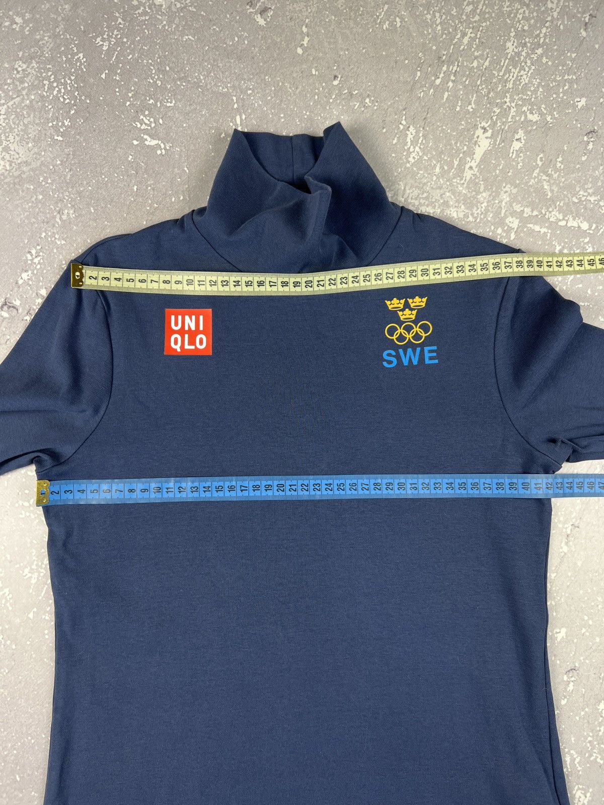 Uniqlo UNIQLO Sweden Athlete Olympic Turtle Mock Neck L/S Mens S Size US S / EU 44-46 / 1 - 8 Thumbnail