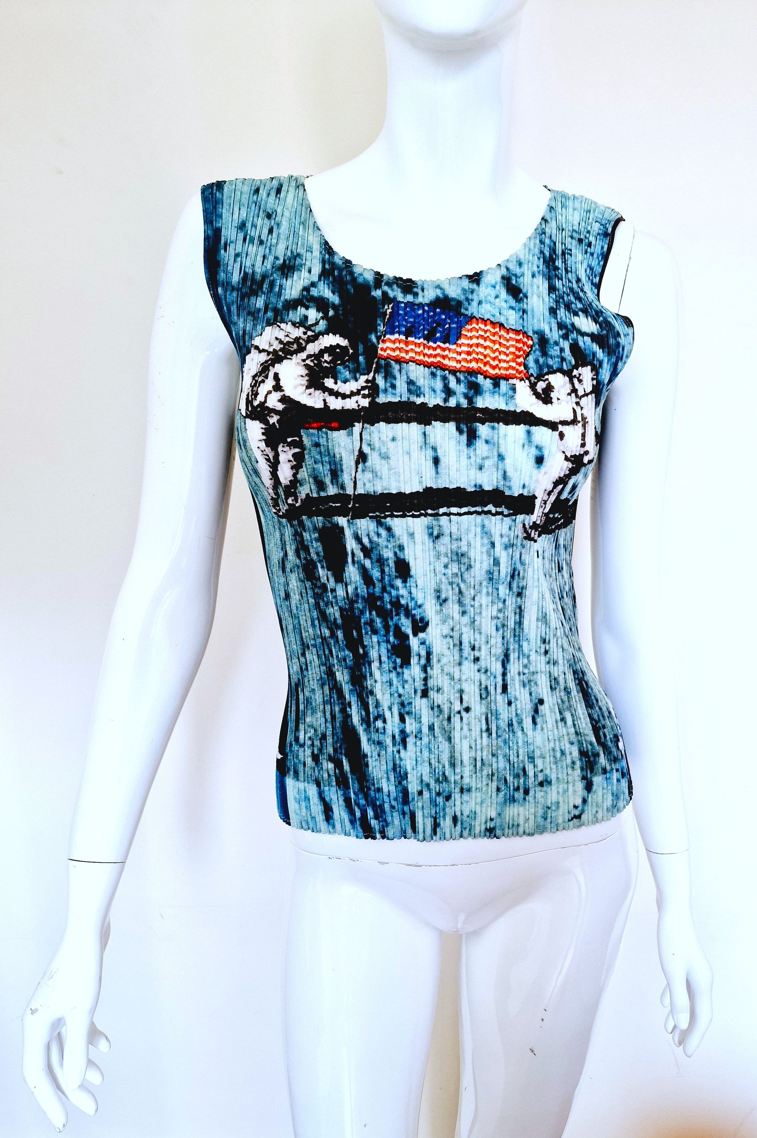 Pleats Please Issey Miyake Iconic Issey Miyake Astronaut Moon Pleats Please Top Tee Size M / US 6-8 / IT 42-44 - 2 Thumbnail