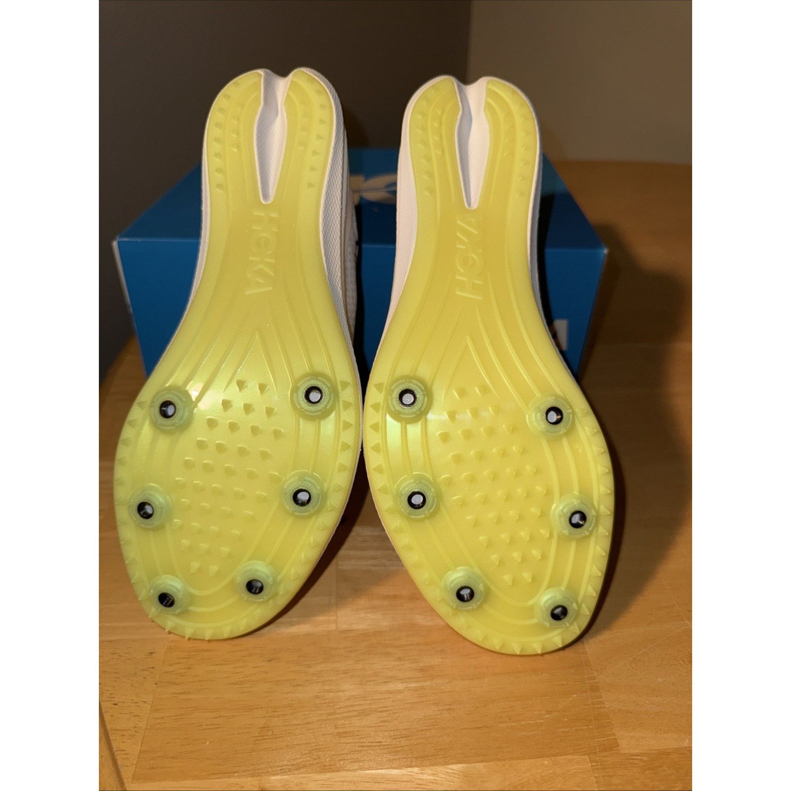 Hoka Size 6.5 - Hoka One One Crescendo MD White Size US 6.5 / EU 39-40 - 5 Thumbnail