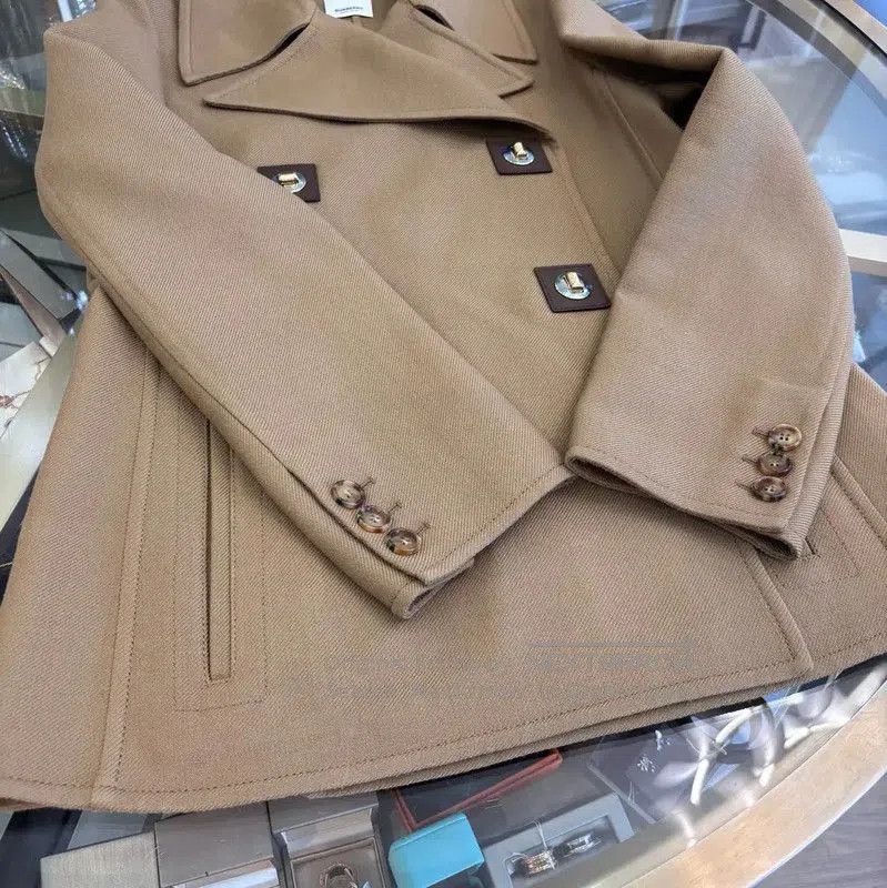 Burberry Burberry Brown Wool Short Coat for Women. Size S / US 4 / IT 40 - 9 Thumbnail