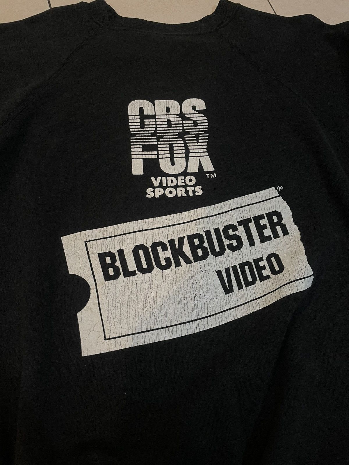 Hanes 🔥VINTAGE🔥BLOCKBUSTER VIDEO CHICAGO BLACKHAWKS Size US L / EU 52-54 / 3 - 4 Thumbnail
