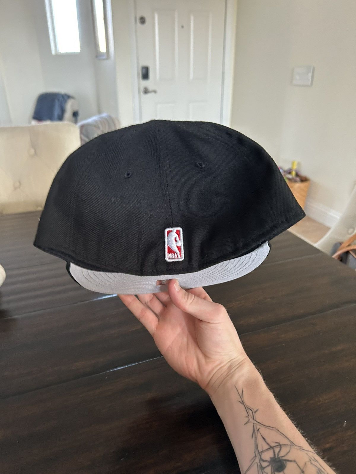 NBA × New Era Chicago Bulls fitted 7 5/8 Size ONE SIZE - 2 Thumbnail