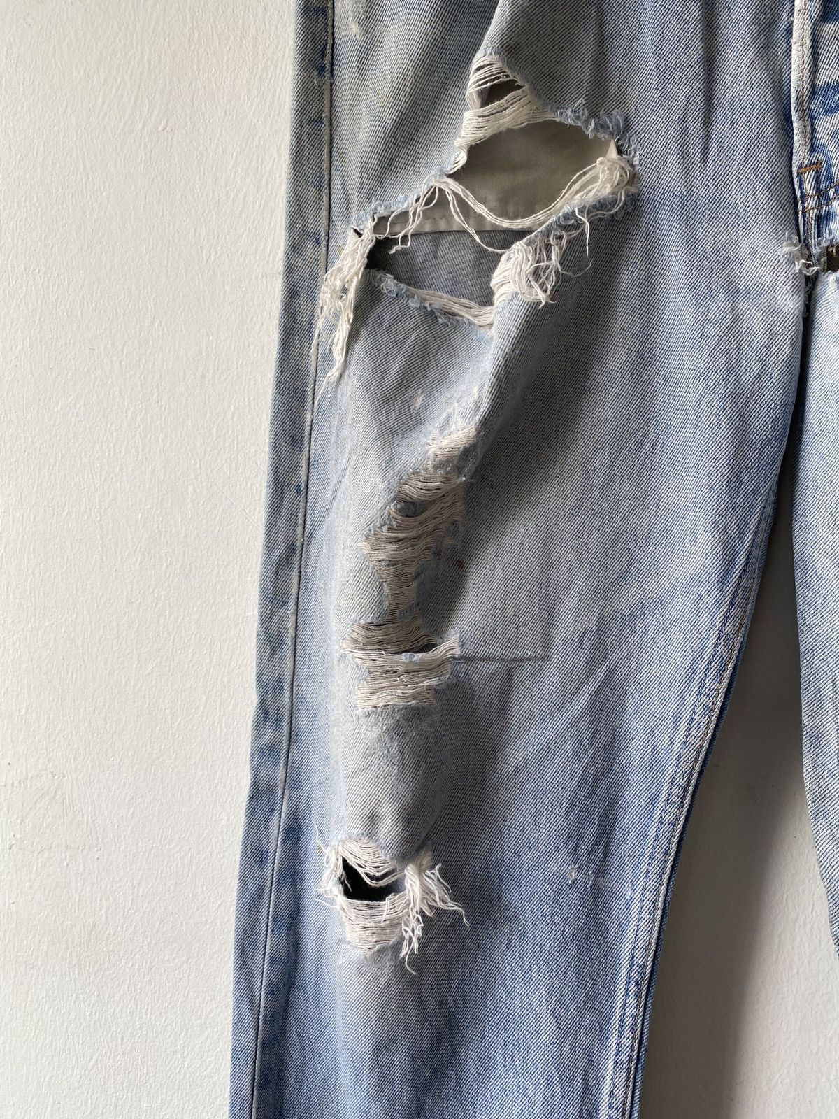 Levi's Vintage 90s Levi’s 501 Distressed Trashed Denim Size US 35 - 6 Thumbnail