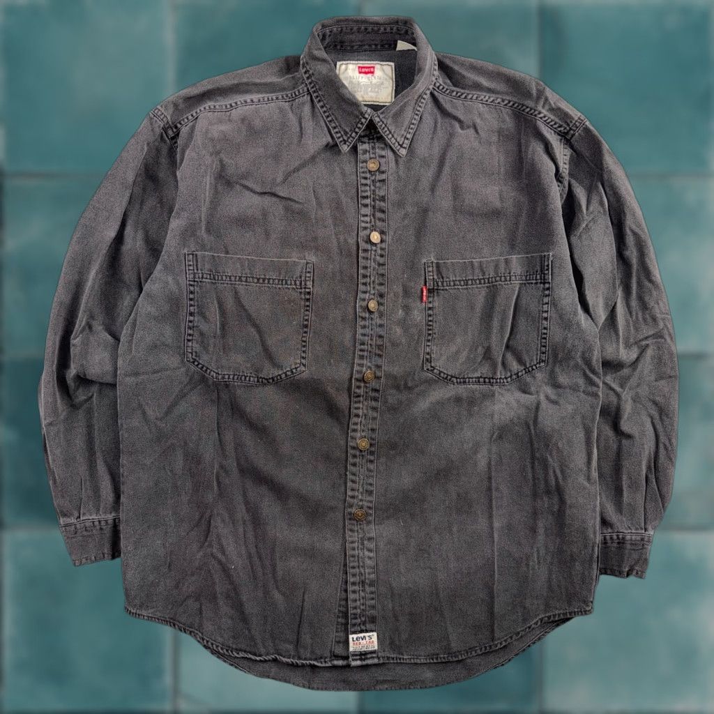 Levis Button-Up Shirt Black Denim Long Sleeve M VTG Style Faded