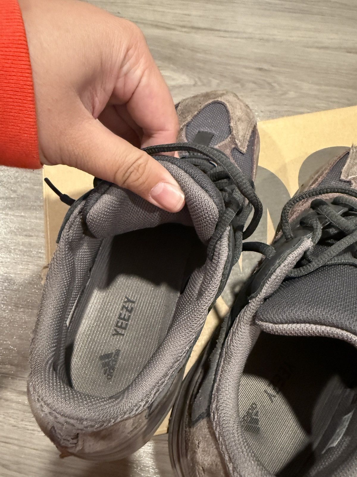 Adidas Adidas Yeezy Boost 700 Mauve 2018 (EE9614) Size US 10 / EU 43 - 4 Thumbnail