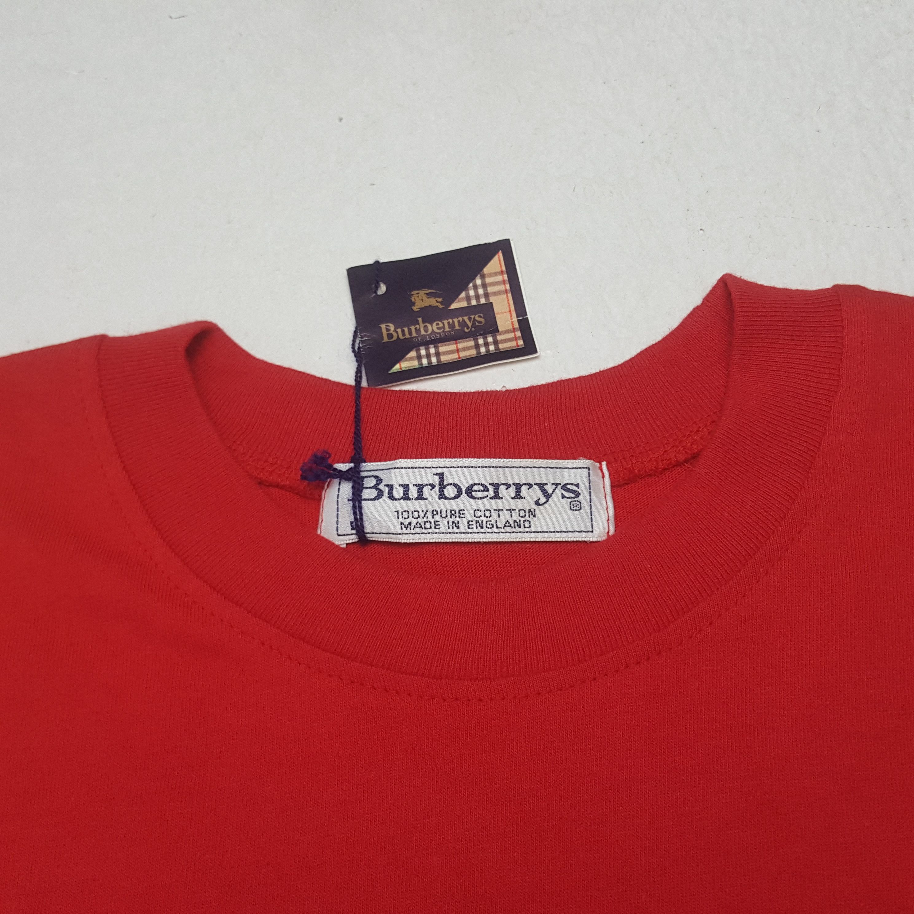 Burberry Vintage Burberrys Embroidery Logo Tshirt Size US L / EU 52-54 / 3 - 4 Thumbnail