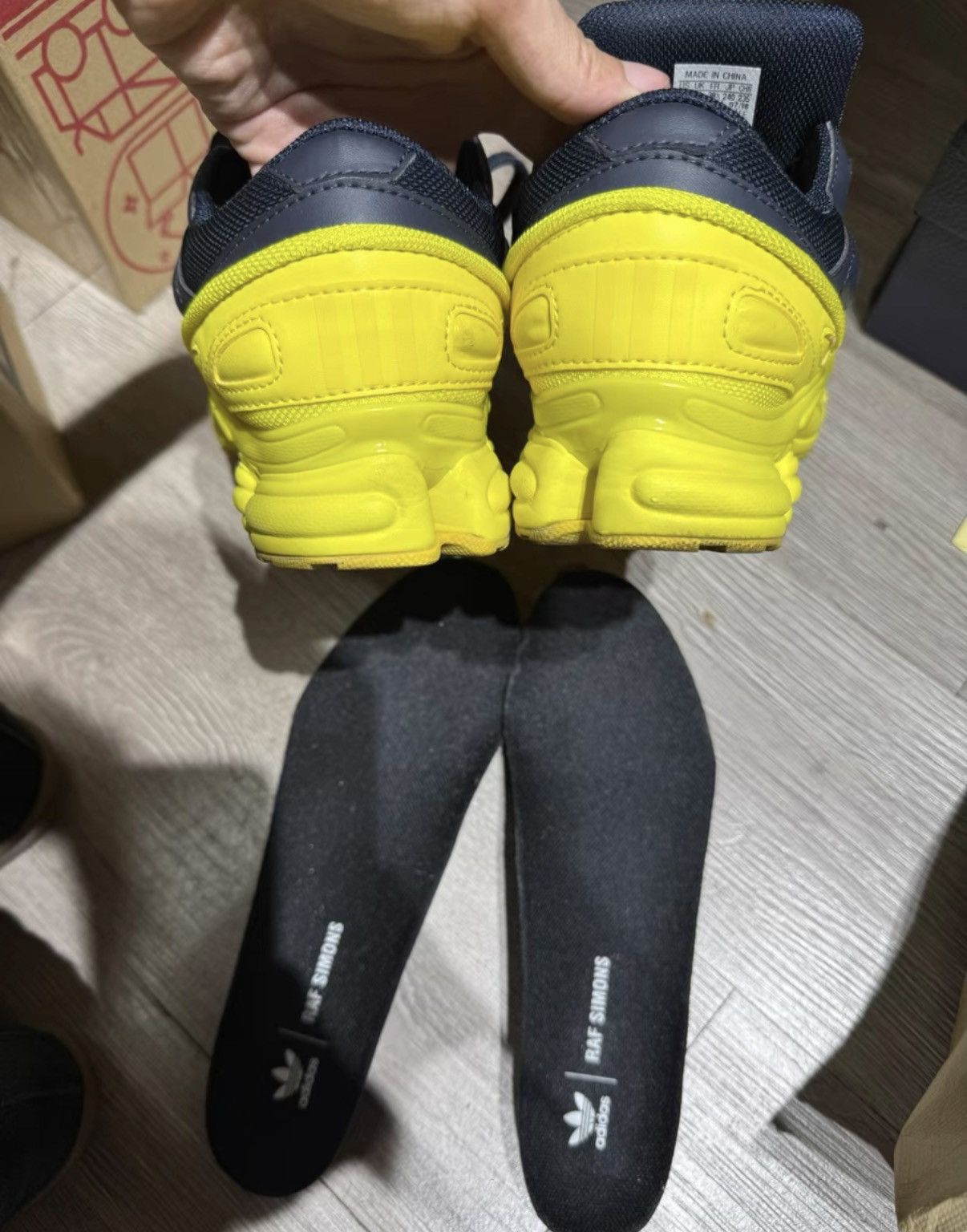 Adidas Raf Simons x Adidas Ozweego K37 Size US 8.5 / IT 38.5 - 5 Thumbnail