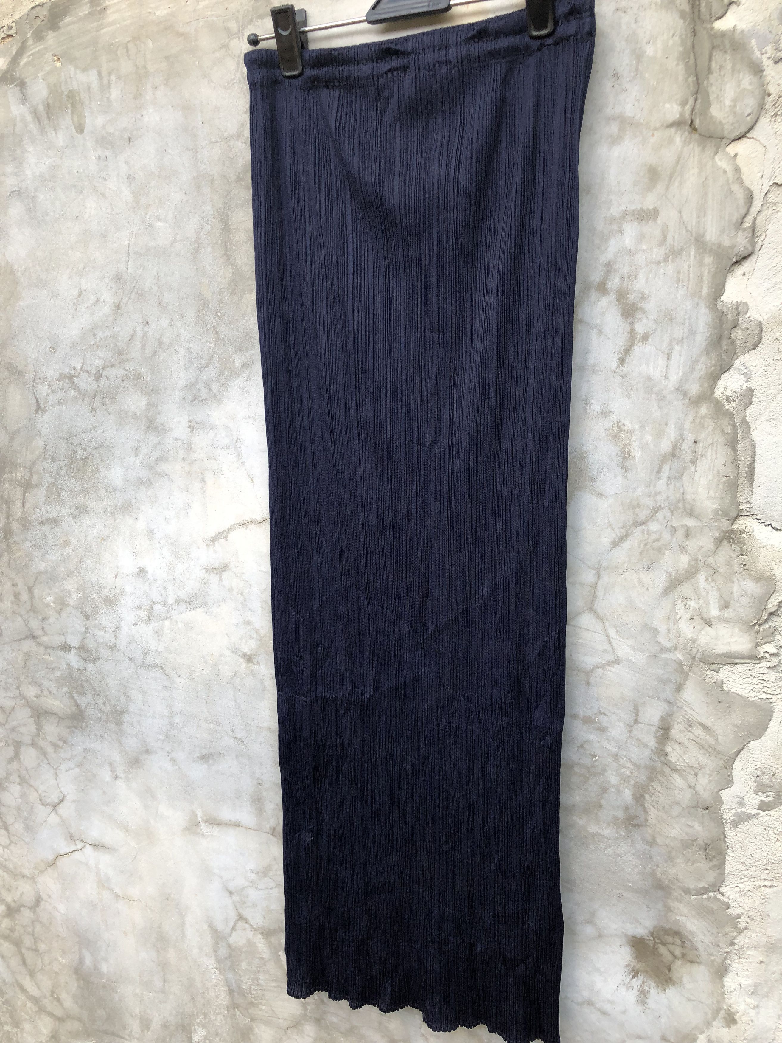 Pleats Please Issey Miyake Pleats Please Issey Miyake Navy Skirt Size 30" / US 8 / IT 44 - 2 Thumbnail