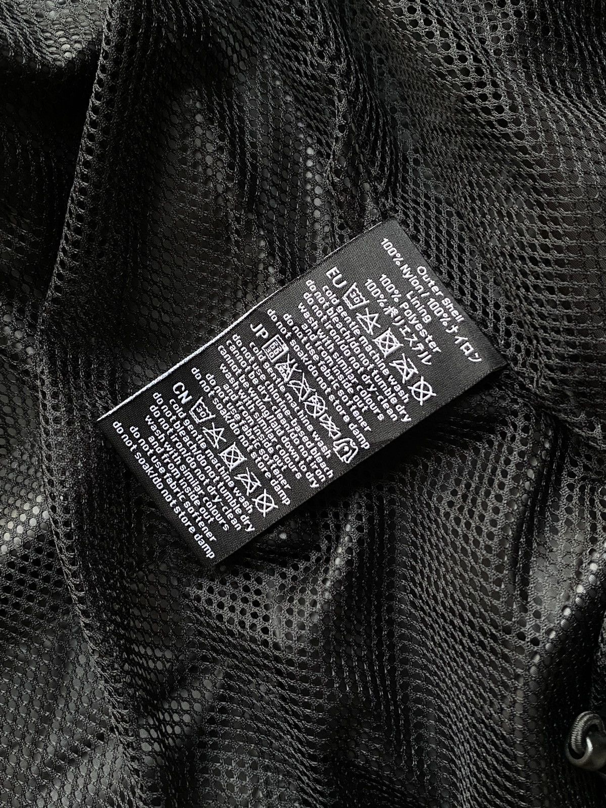Mercedes-Benz × Vintage Vintage Mercedes Benz Nylon Windbreaker Jacket Size US M / EU 48-50 / 2 - 8 Thumbnail