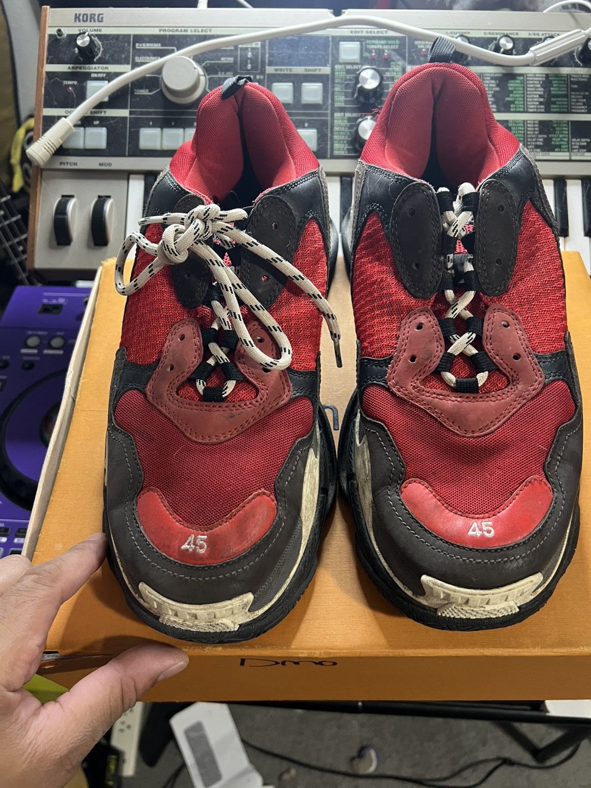 Balenciaga Balenciaga Triple S Black/Red – Size 45 (US 12) Size US 12 / EU 45 - 2 Thumbnail