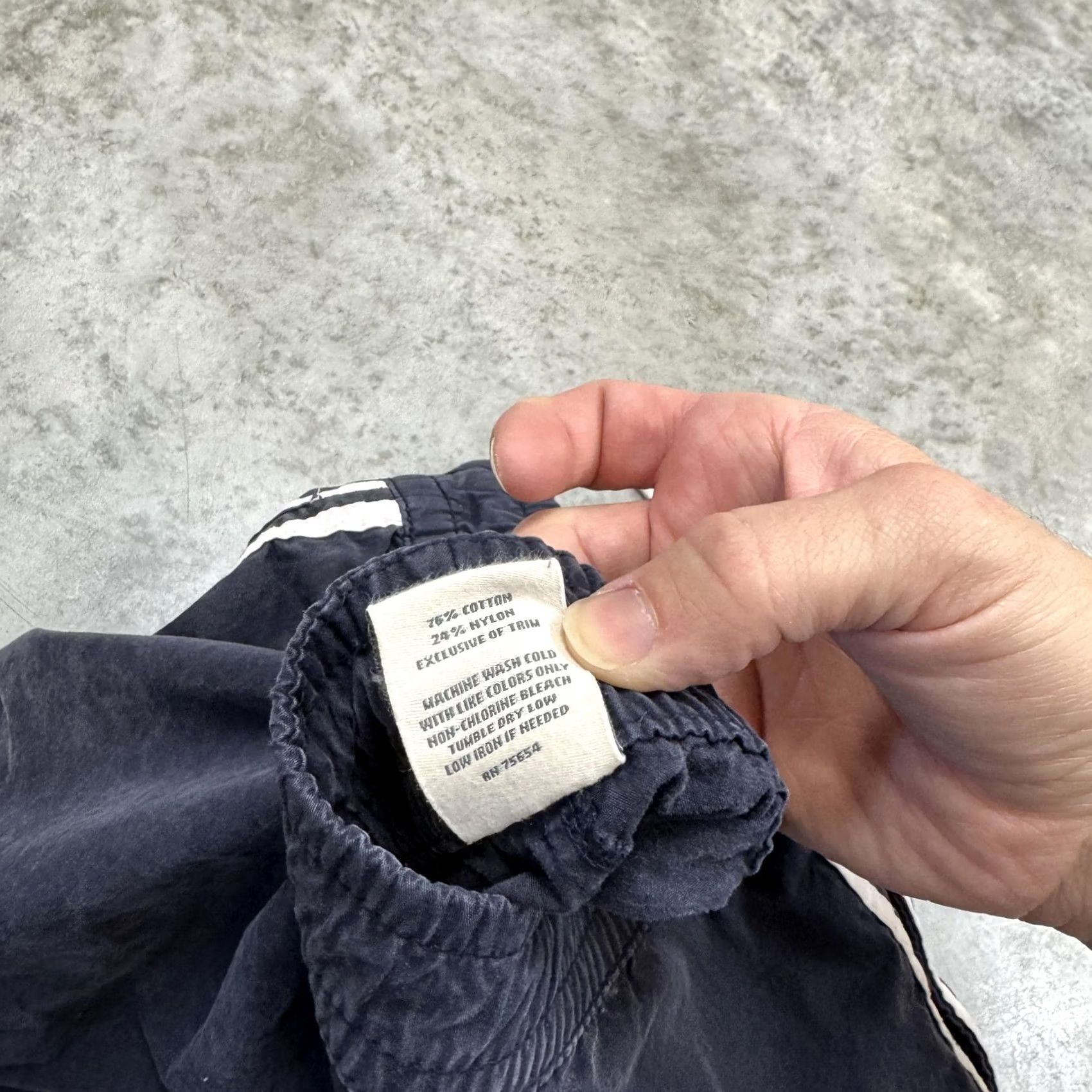 Abercrombie & Fitch Abercrombie & Fitch Pants Mens M Navy Side Stripe Drawstring Track Size US 31 - 6 Thumbnail