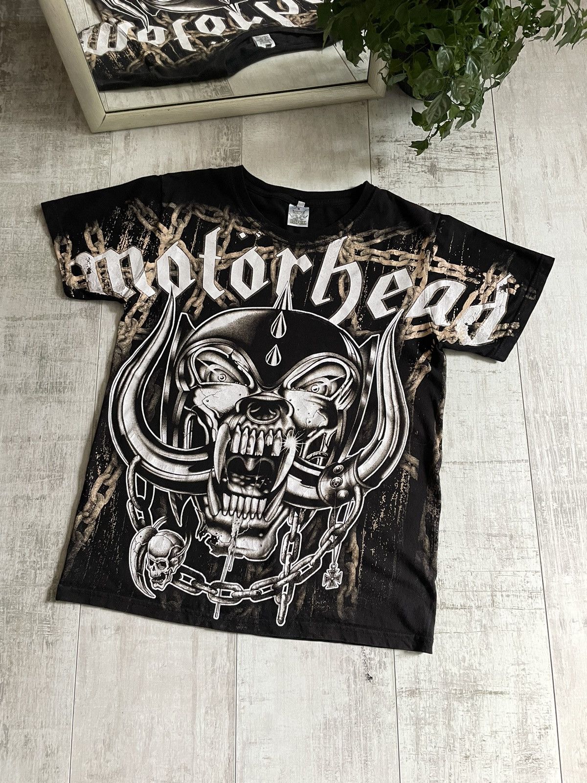 Band Tees Vintage 00’s Motörhead T-Shirt Over Printed Rock Band Size US S / EU 44-46 / 1 - 1 Thumbnail