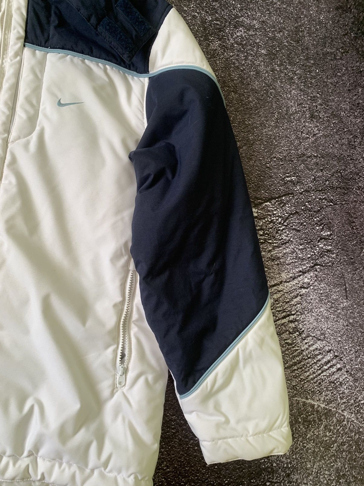 Nike Vintage Nike Y2K Winter Jacket White/Blue 90s Boxy Size US M / EU 48-50 / 2 - 5 Thumbnail