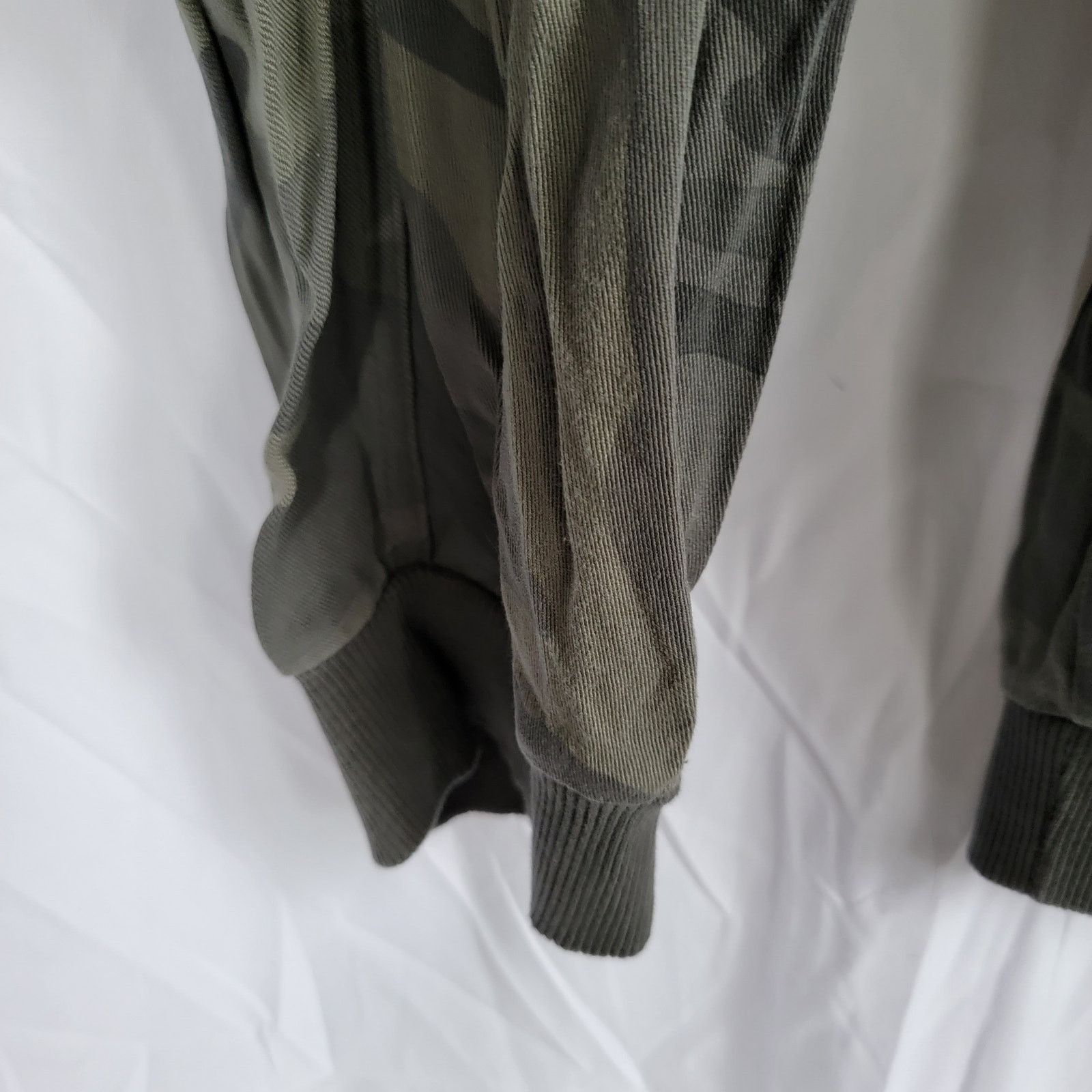 Splendid Splendid Green Camo High Waisted Joggers Size XS Size 26" / US 2 / IT 38 - 6 Thumbnail