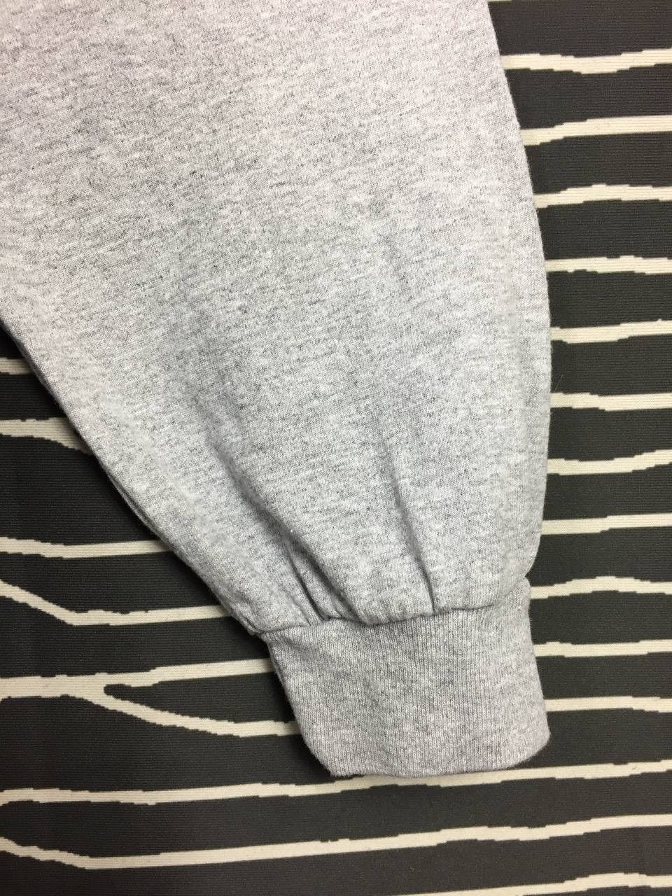 Gildan × Vintage Gildan Plain Casual Essential Pocket Longsleeve Tee Size US XL / EU 56 / 4 - 7 Thumbnail
