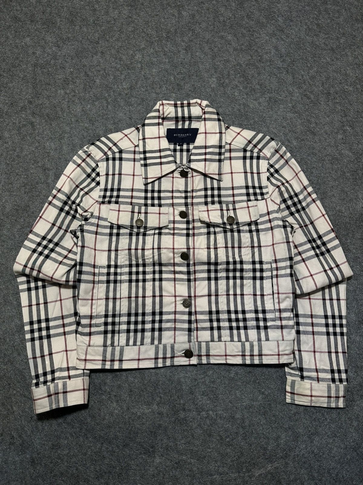 Burberry vintage Burberry London beige nova check cotton denim-style. Size M / US 6-8 / IT 42-44 - 1 Thumbnail