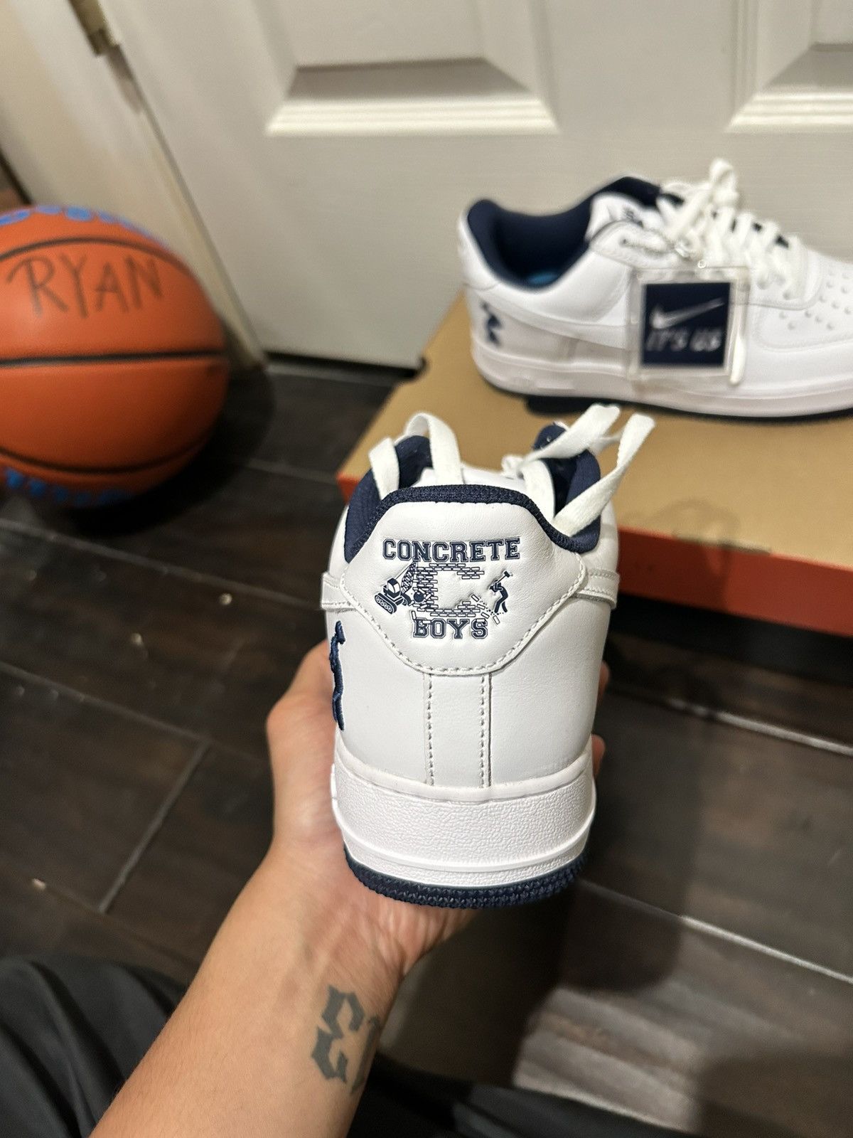 Nike Nike Air Force 1 x Concrete Boys Size US 7.5 / EU 40-41 - 3 Thumbnail