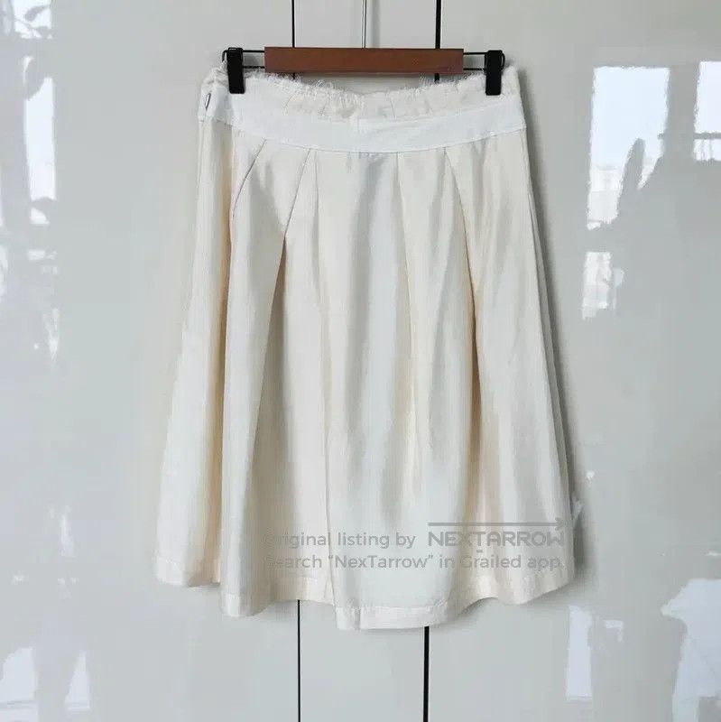 Comme des Garcons COMME des GARÇONS Cream Silk Midi Skirt . Size 23" - 1 Thumbnail