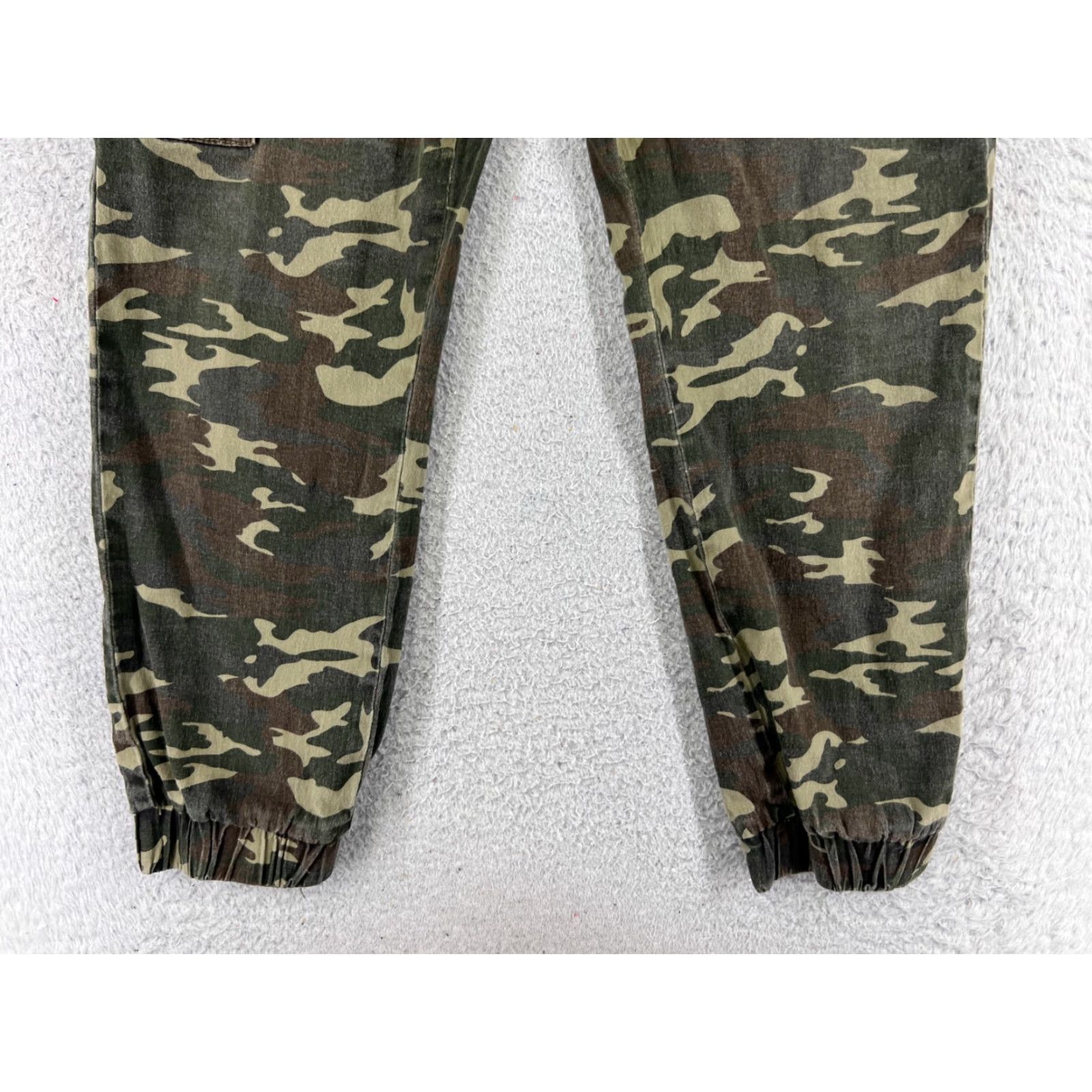 Almost Famous VINTAGE Almost Famous Women's Jeans Pants XL Green Camouflage Cargo Tapered Cotton Size 40" / US 18 - 2 Thumbnail