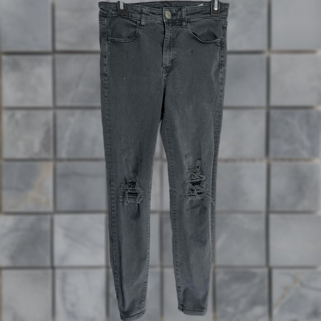 American Eagle Outfitters American Eagle Jeans Women Size 6 Gray Jegging Super Stretch Ripped Stains Womens Size 28" / US 6 / IT 42 - 1 Thumbnail