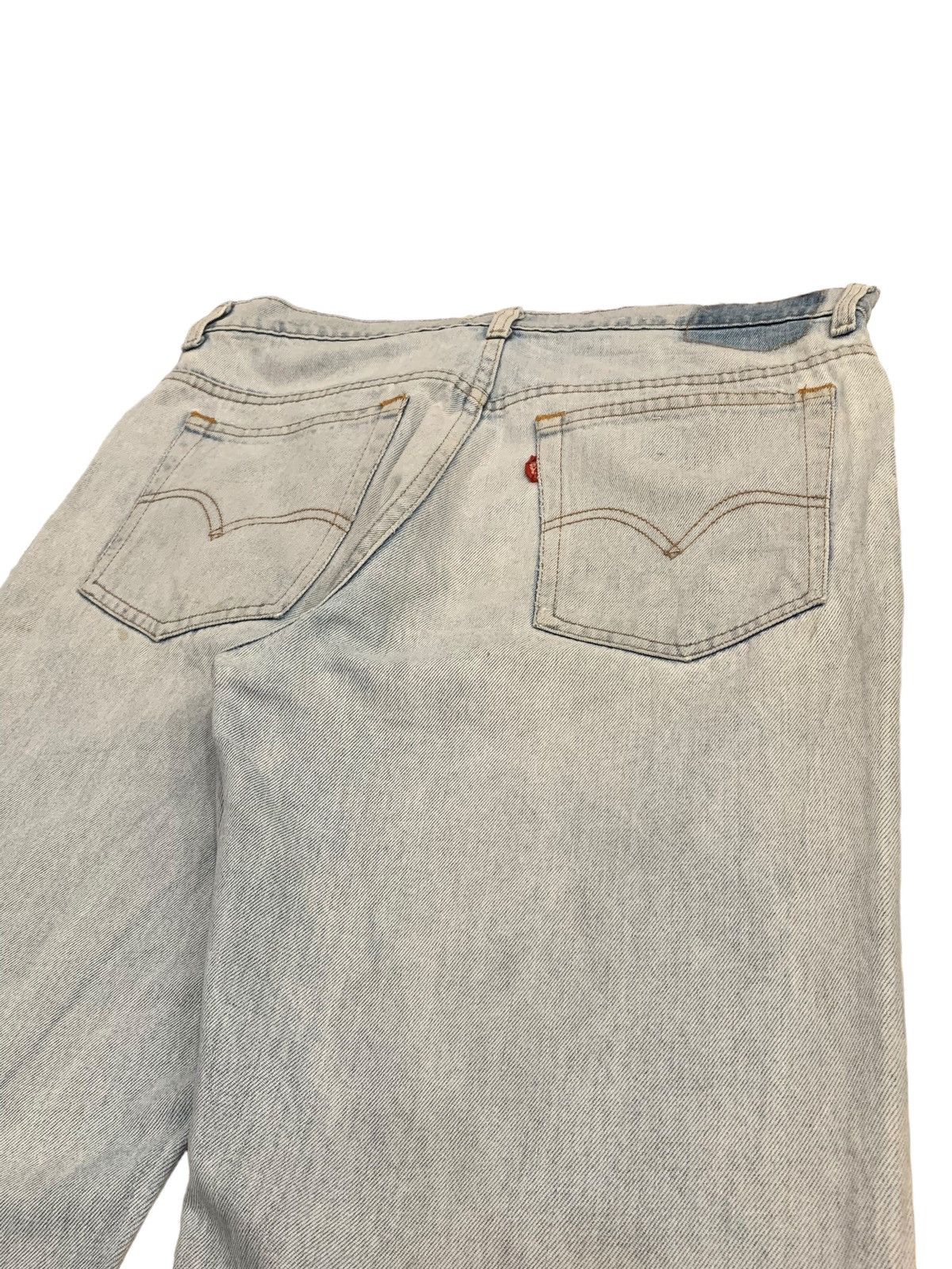Levi's Vintage Levis 515 Light Wash Distressed Denim (AC48) Size US 32 / EU 48 - 14 Thumbnail