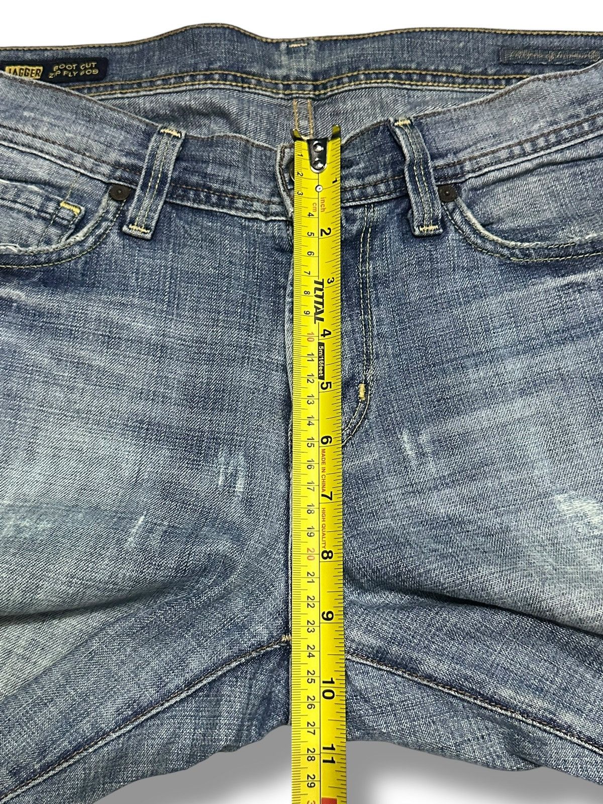 Citizens Of Humanity Citizen of Humanity Distressed Jeans Bootcut and Faded Wash Size US 32 / EU 48 - 18 Thumbnail