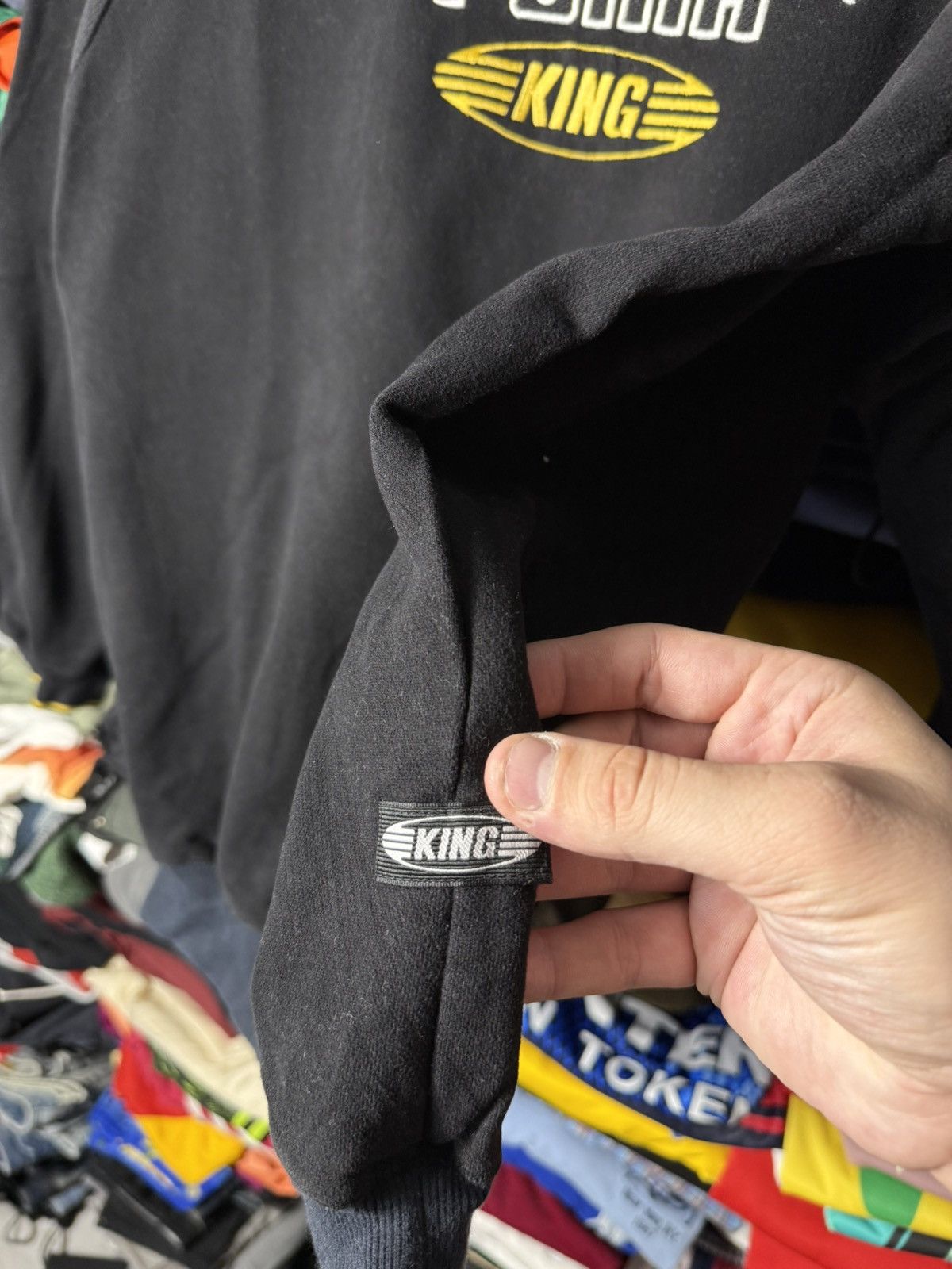 Puma Vintage Puma King Sweatshirt Black V Neck Logo Pullover Mens Size US M / EU 48-50 / 2 - 6 Thumbnail