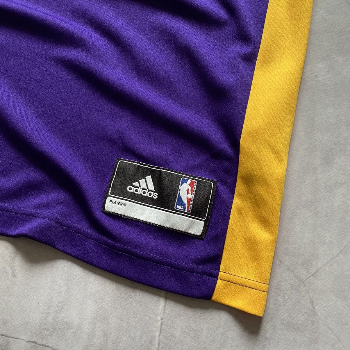 Adidas × NBA × Vintage Adidas NBA Los Angeles Lakers #24 Bryant Jersey Size L Size US L / EU 52-54 / 3 - 5 Thumbnail