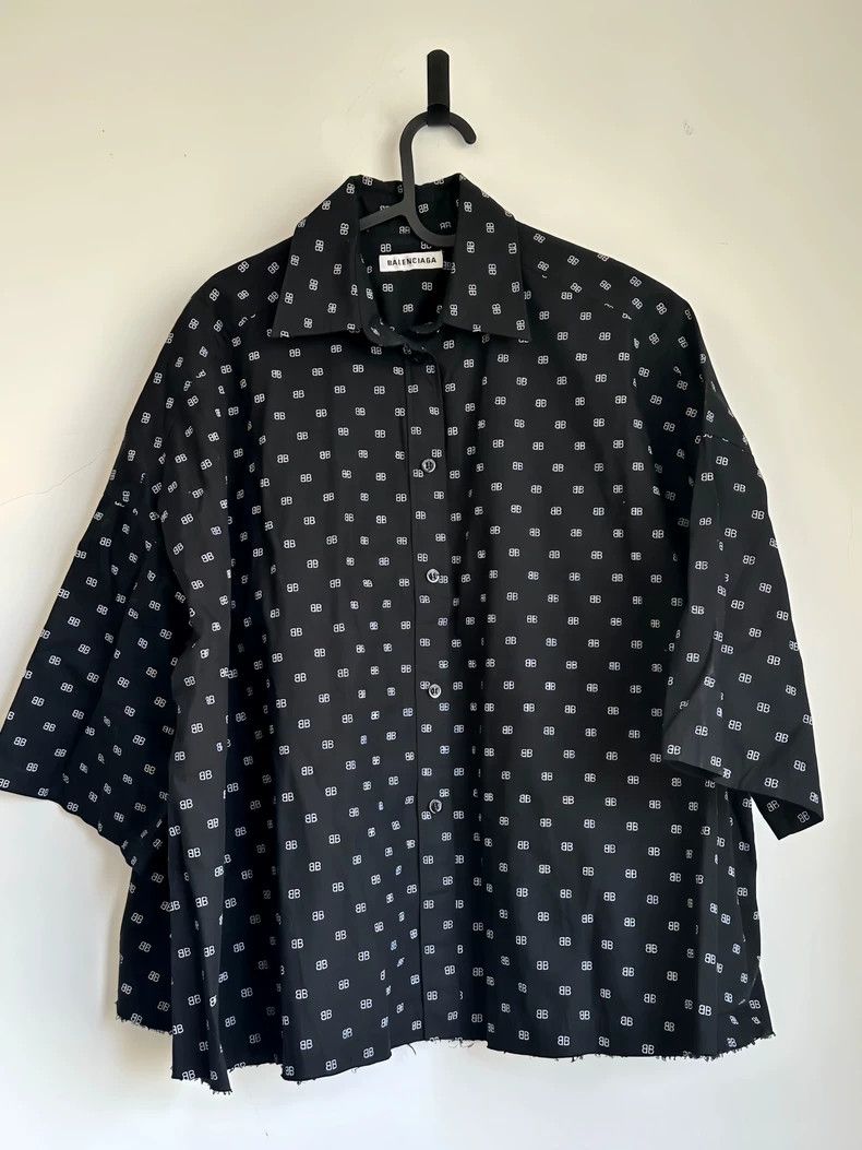 Balenciaga Balenciaga Short Sleeve Logo Shirt SS19 - dmc Size US S / EU 44-46 / 1 - 1 Thumbnail