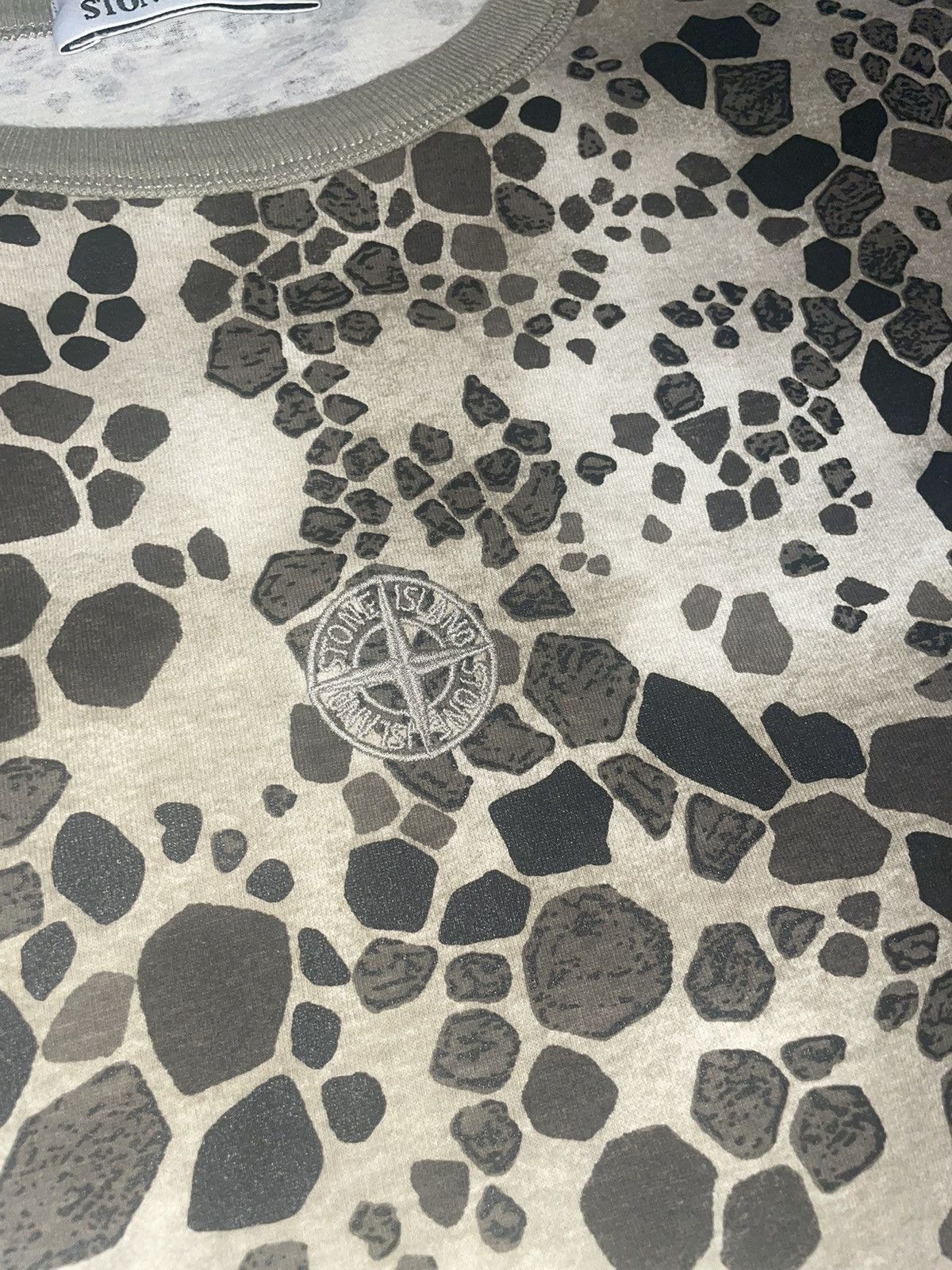 Stone Island Stone island alligator camo tshirt Size US M / EU 48-50 / 2 - 2 Thumbnail