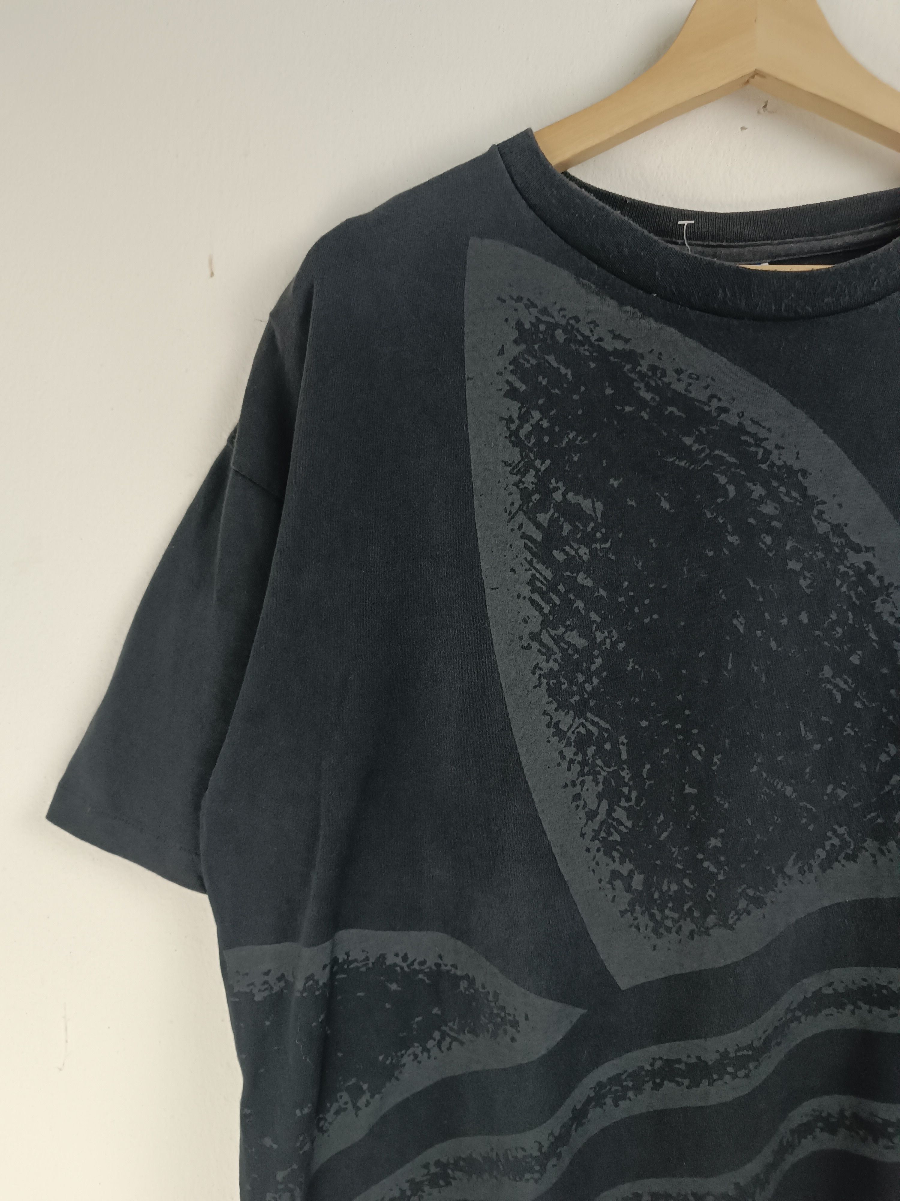 Adidas VINTAGE 90'S ADIDAS OVERPRINT BIG LOGO FADED TEE TREFOIL Size US XL / EU 56 / 4 - 5 Thumbnail