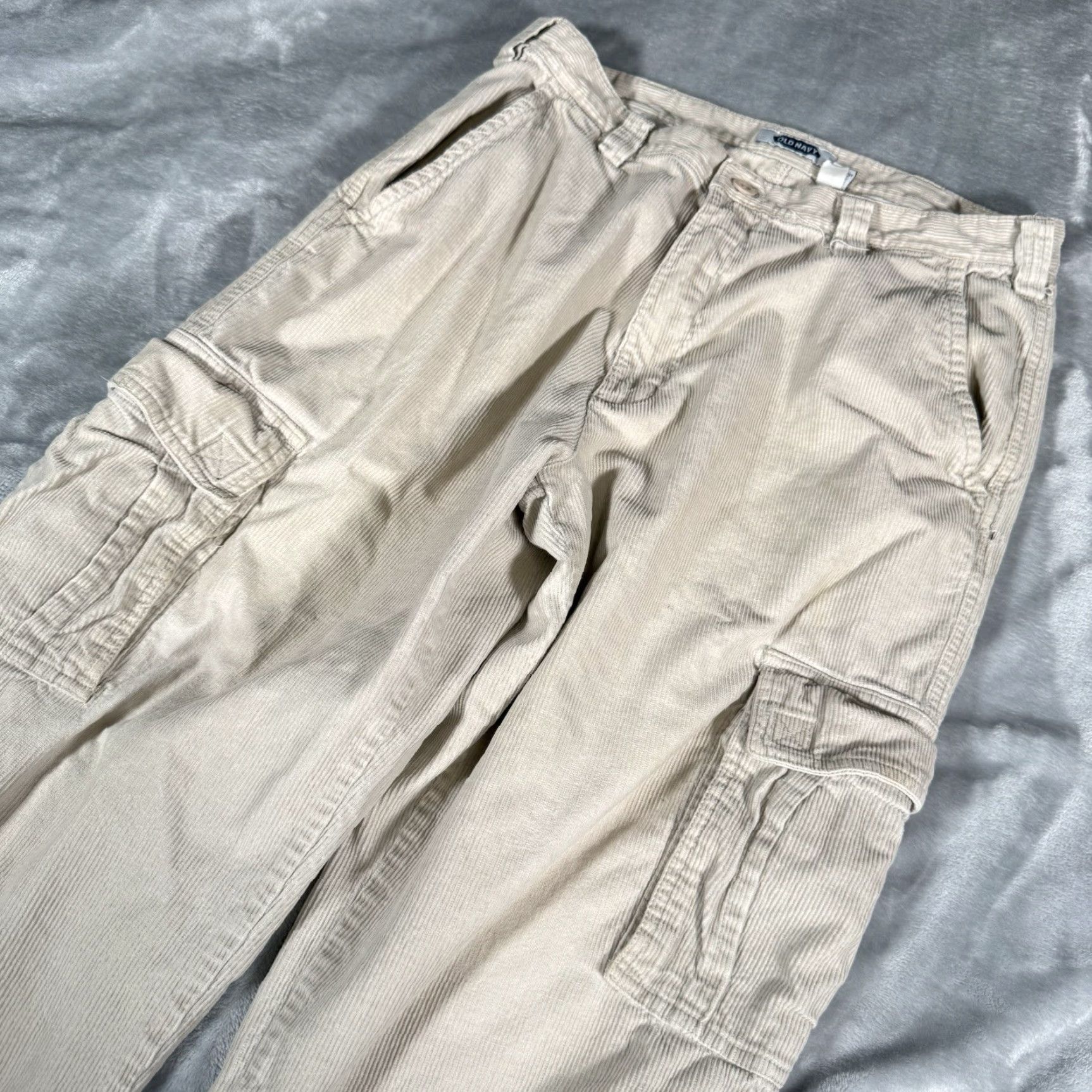 Old Navy VINTAGE Old Navy Corduroy Cargo Pants Mens 33 Beige Distressed Cargo Pocket Straight Regular 30 Inseam Y2K Influence Size US 33 - 3 Thumbnail