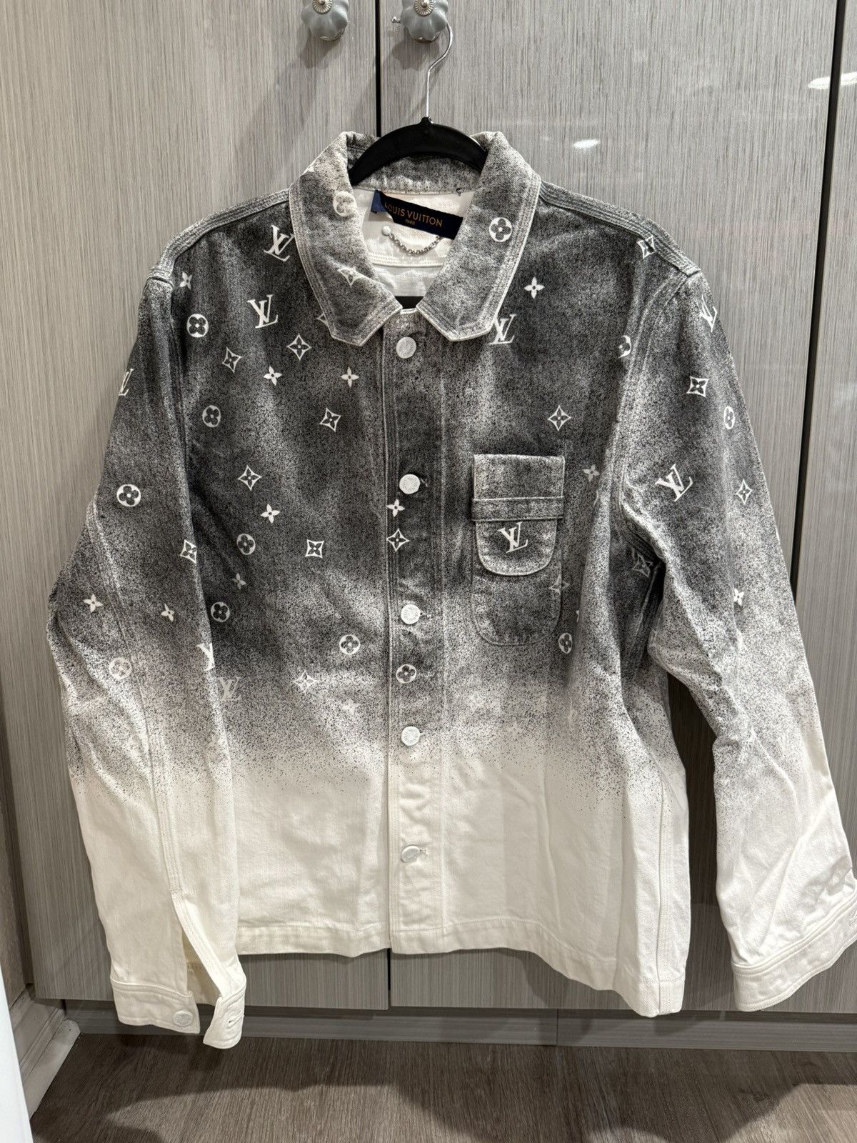 Louis Vuitton Louis Vuitton White Grey Monogram Spray Denim Overshirt Size US L / EU 52-54 / 3 - 1 Thumbnail