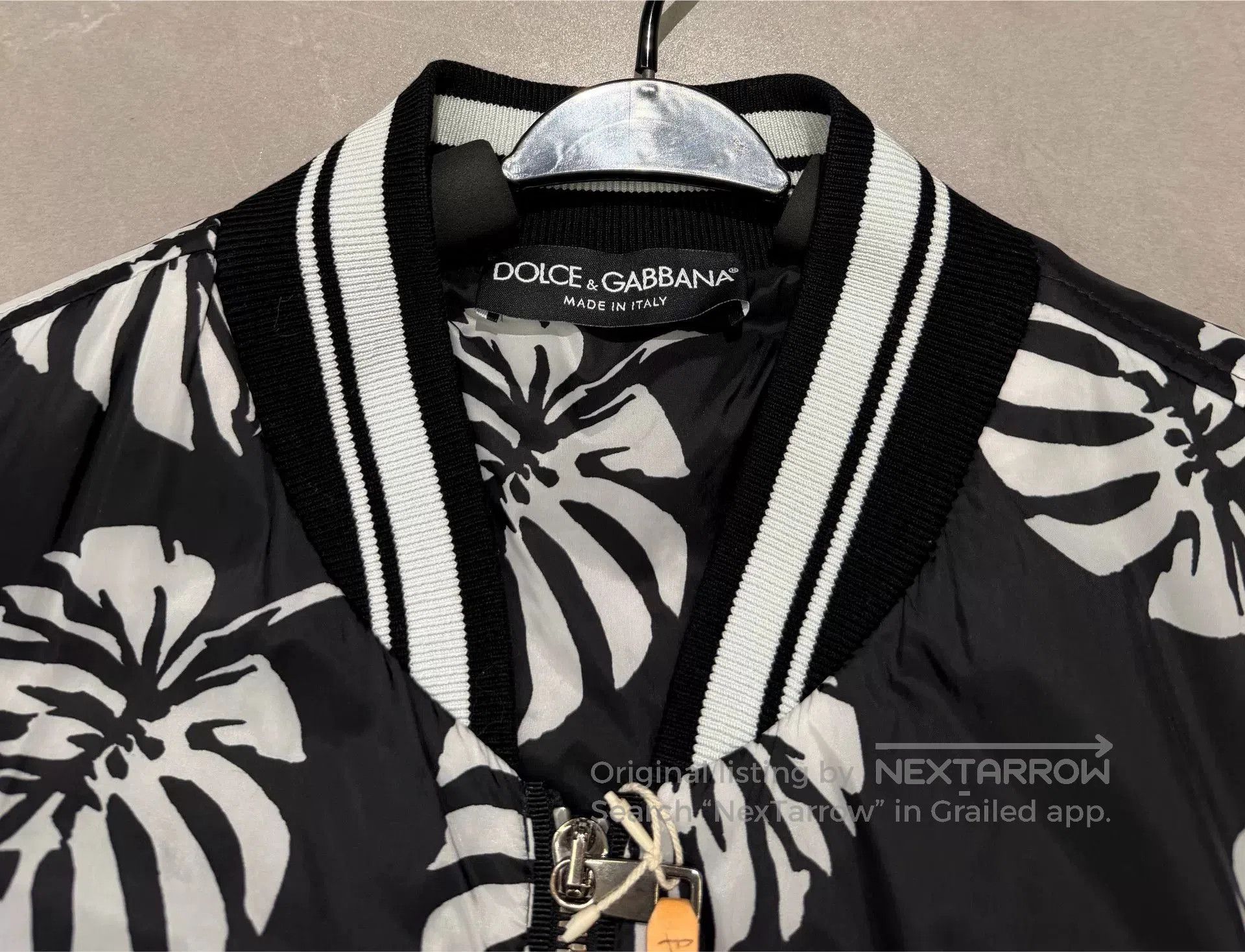Dolce & Gabbana Dolce & Gabbana Runway Banana Leaf Print Jacket. Size US S / EU 44-46 / 1 - 6 Thumbnail