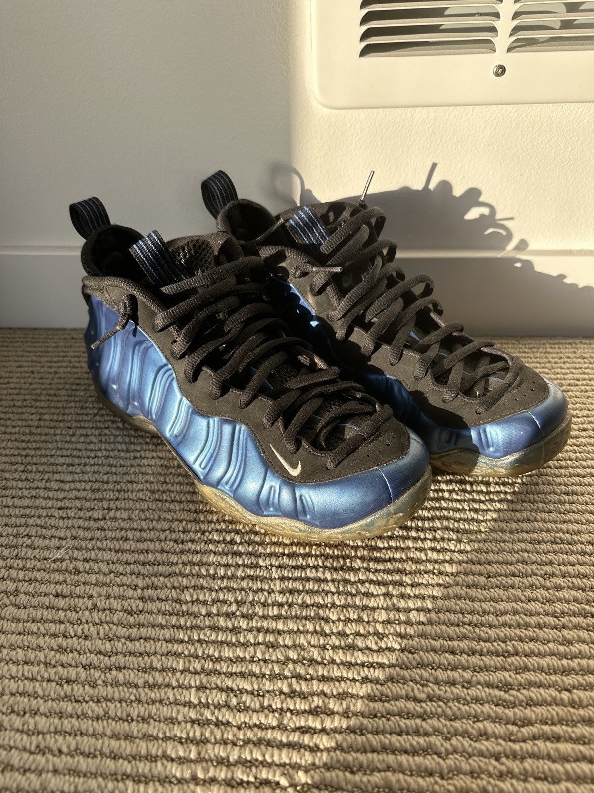Nike Nike royal blue foamposite Size US 9 / EU 42 - 1 Thumbnail
