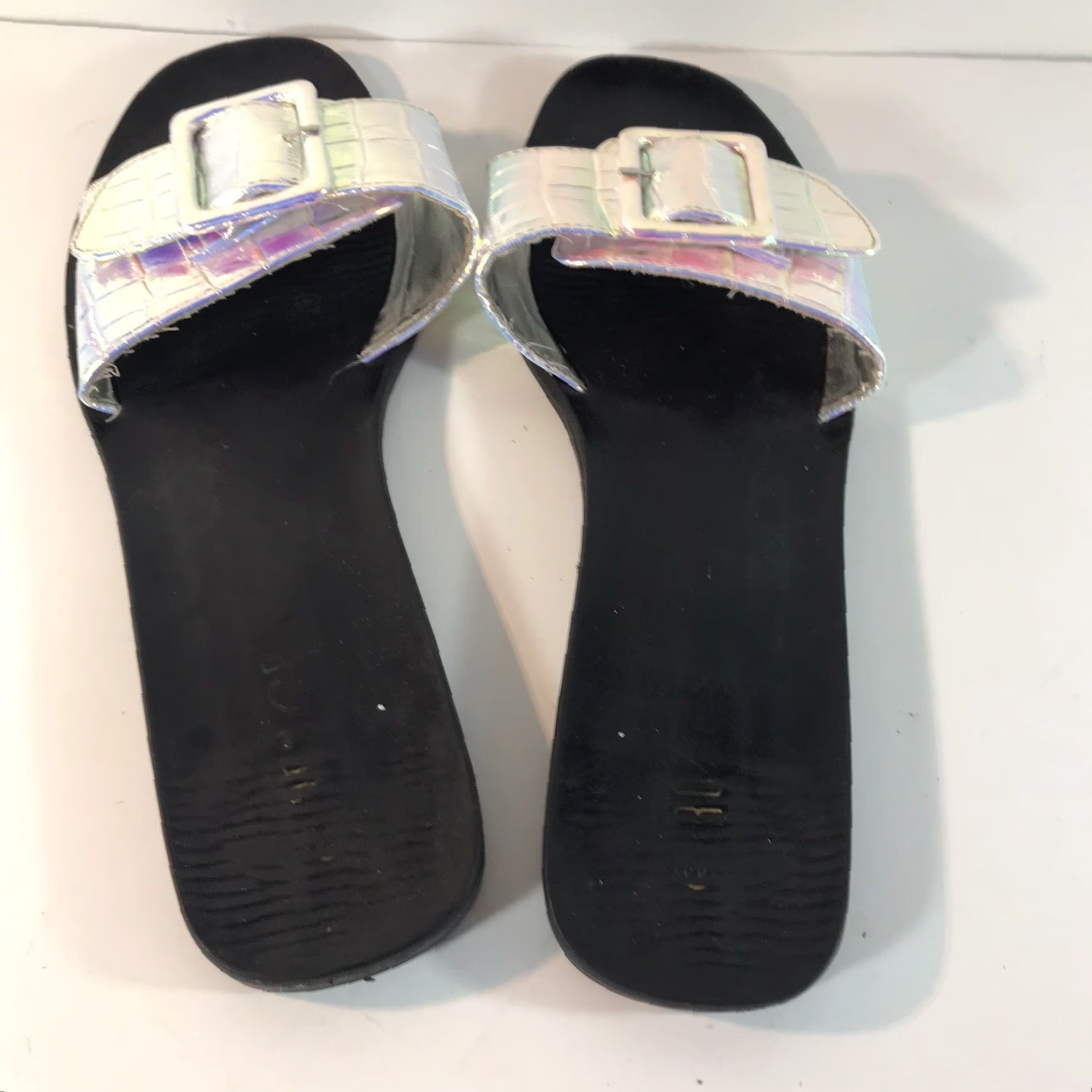Vintage Rouge Iridescent Buckle Slides Womens Size 11 Casual Summer Flat Sandals Size US 11 / IT 41 - 2 Thumbnail