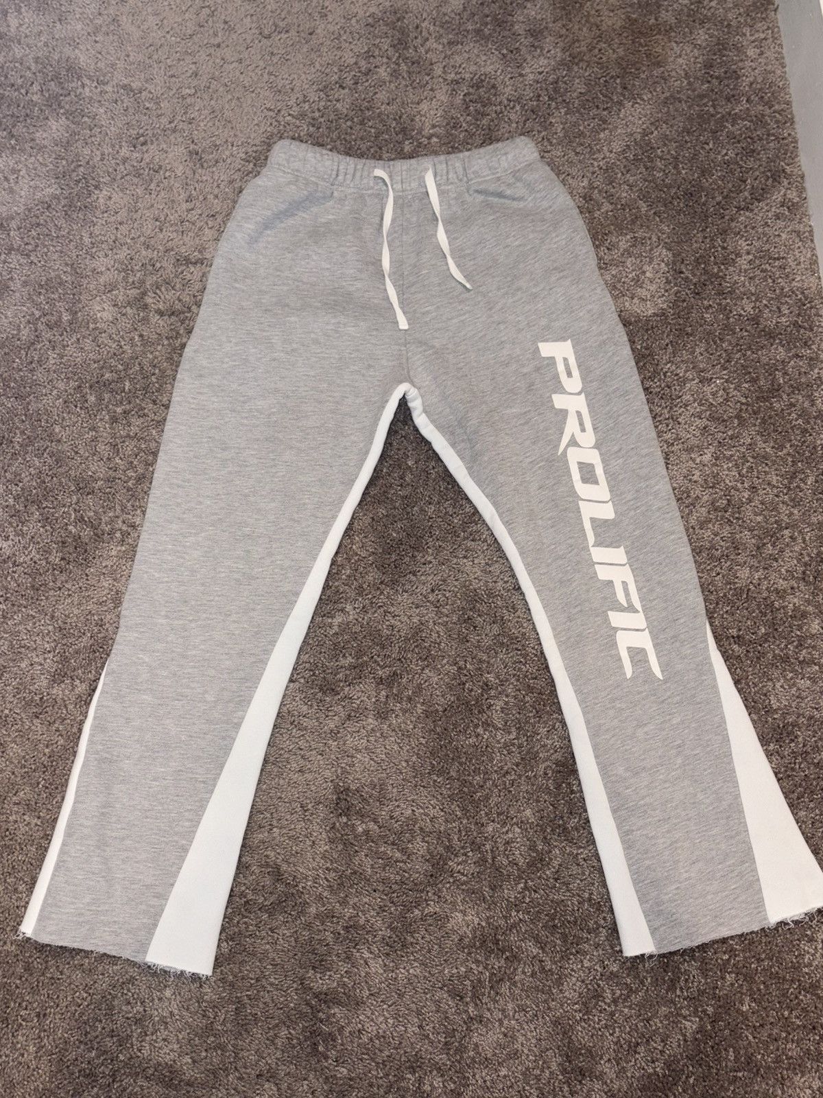 Prolific Prolific flared sweatpants with 2 back pockets Size US 29 - 1 Thumbnail